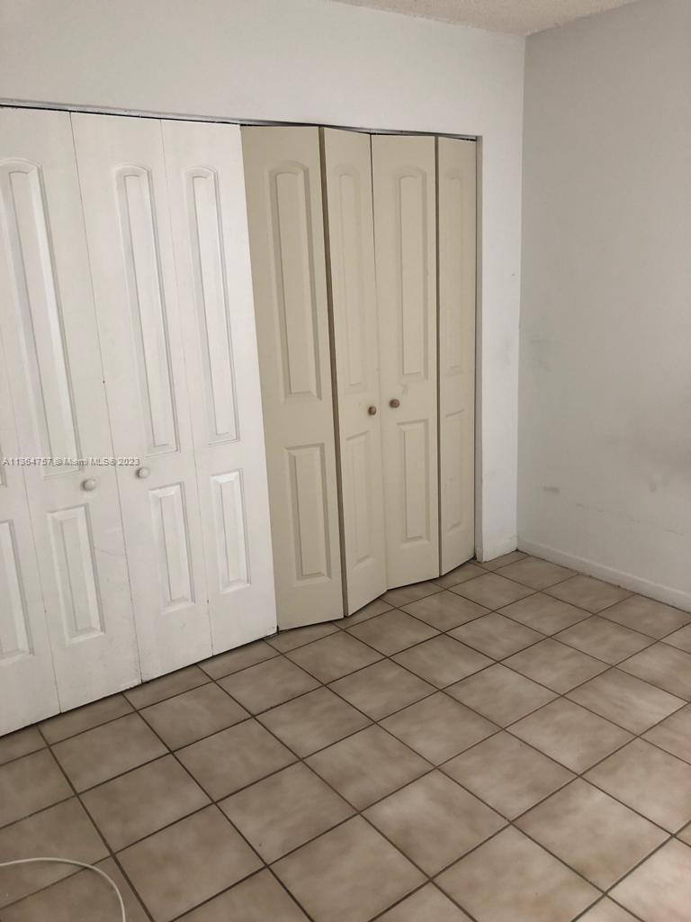 SOLEIL LAKE CONDO - Residential Lease
