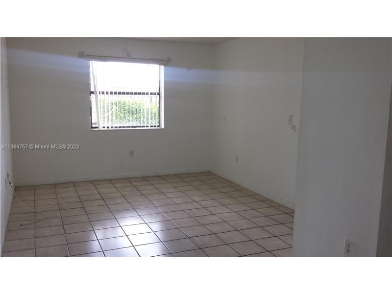SOLEIL LAKE CONDO - Residential Lease