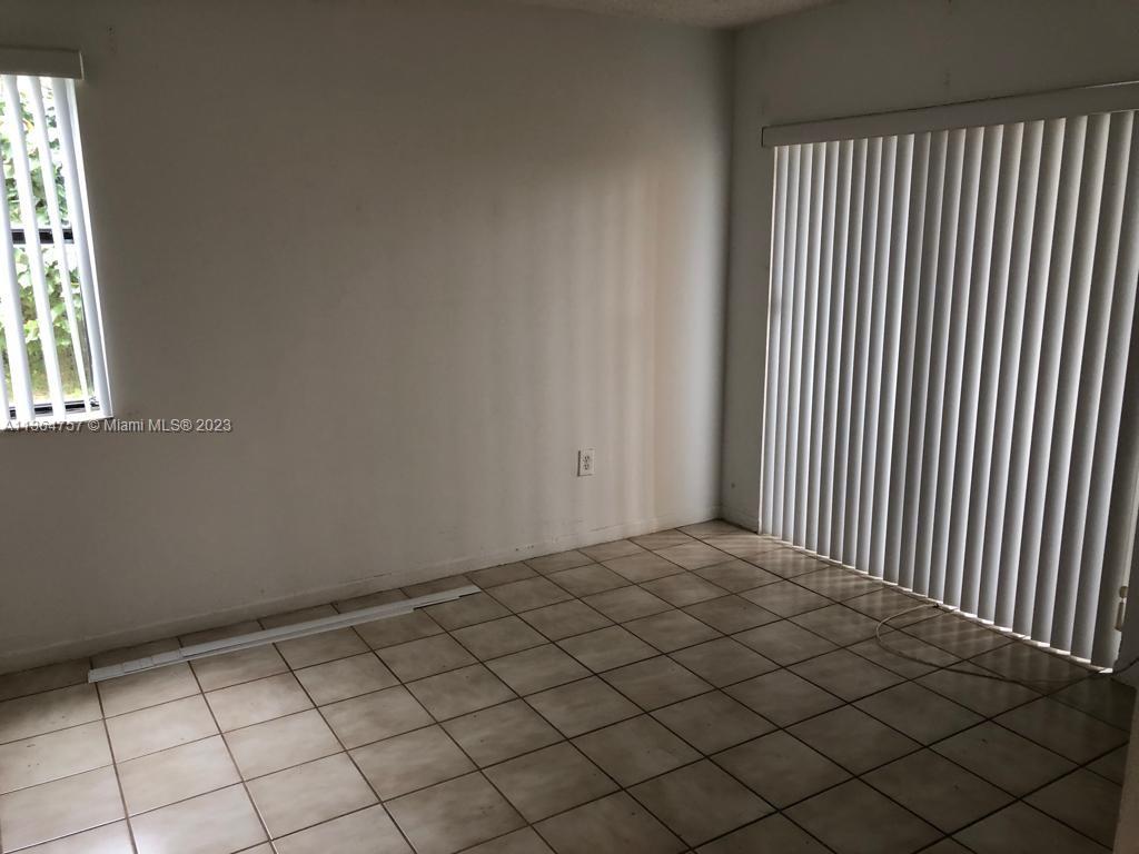 SOLEIL LAKE CONDO - Residential Lease
