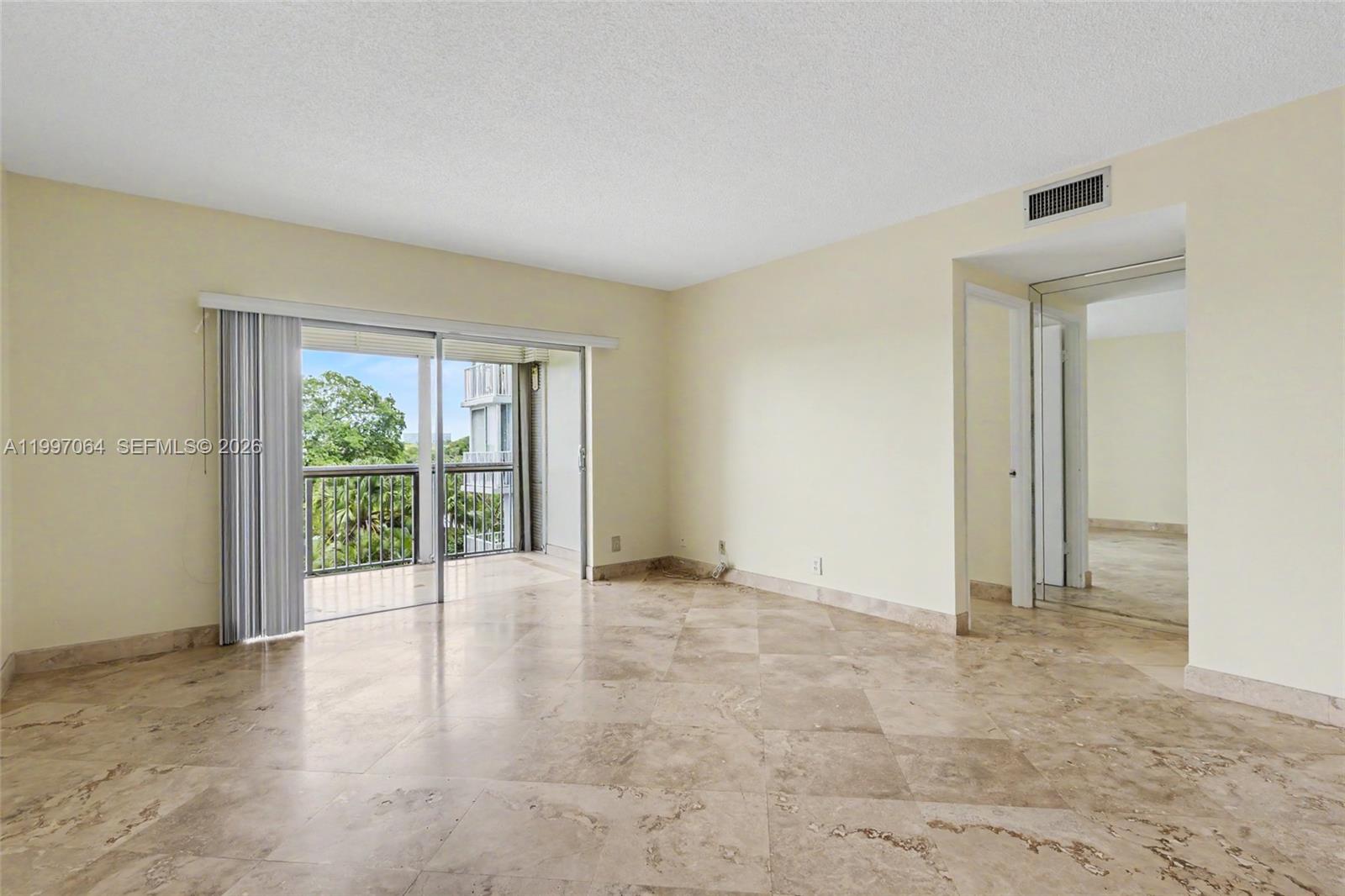 HILLCREST EAST NO 24 COND - Residential