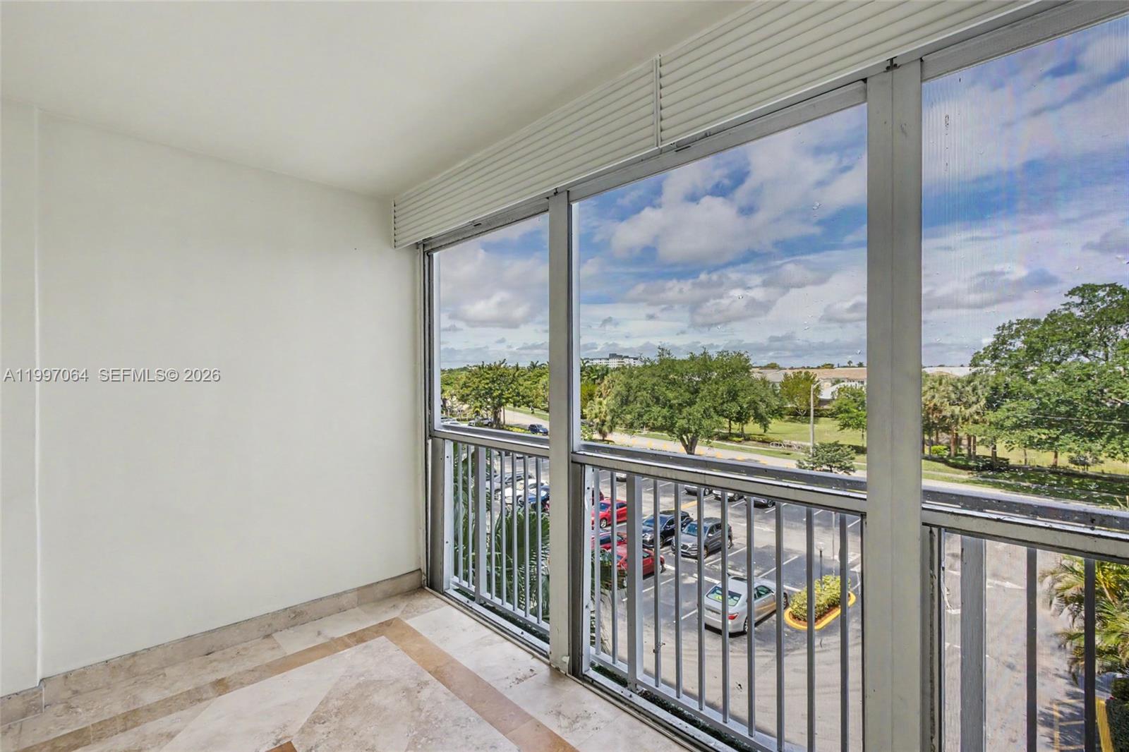 HILLCREST EAST NO 24 COND - Residential