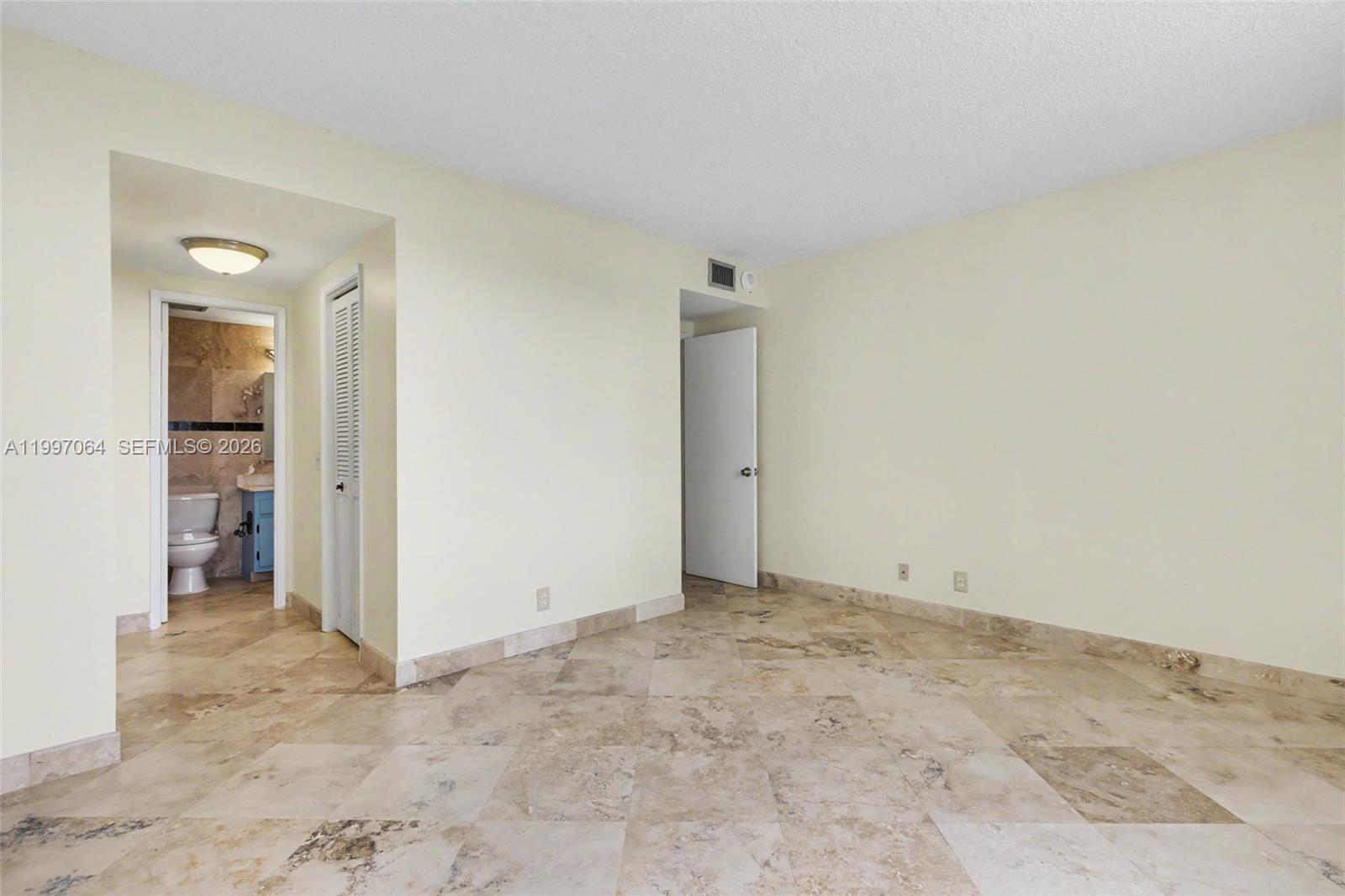 HILLCREST EAST NO 24 COND - Residential