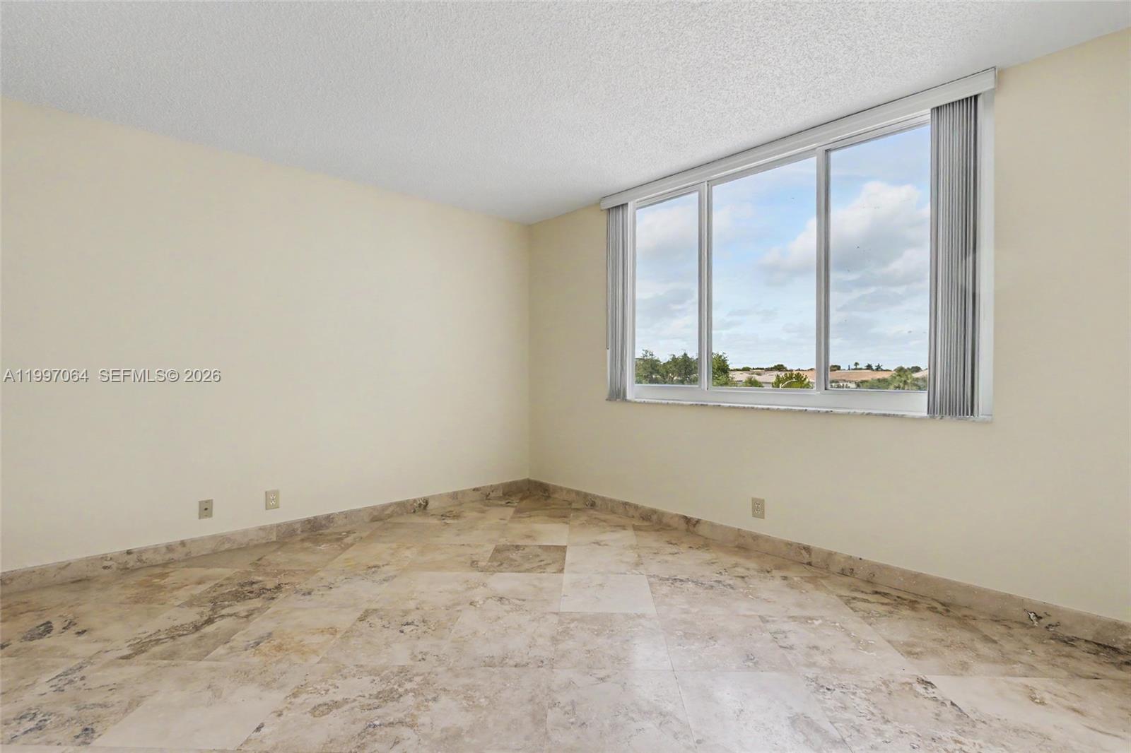 HILLCREST EAST NO 24 COND - Residential