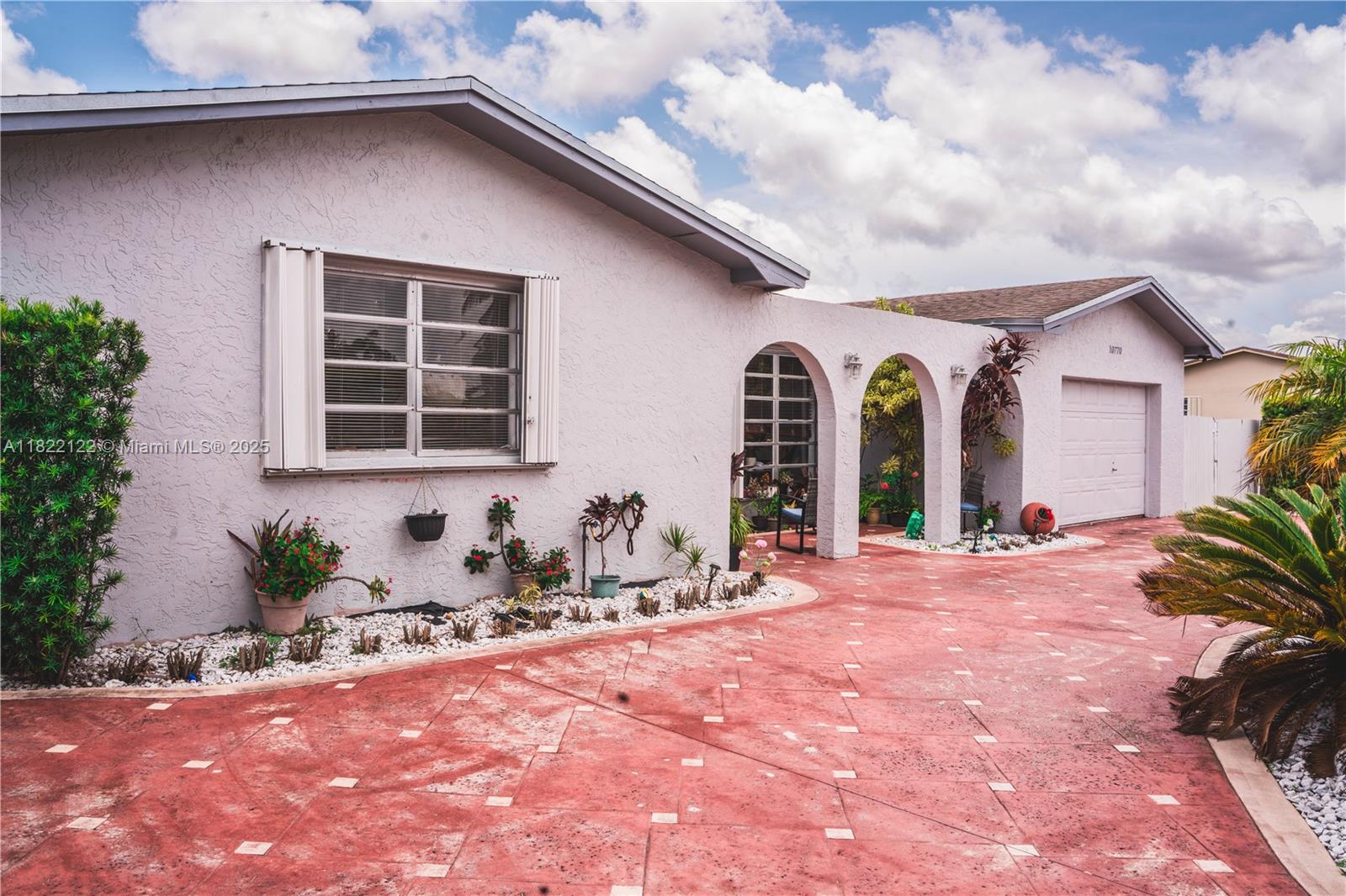SOUTHLAND PINES - Residential
