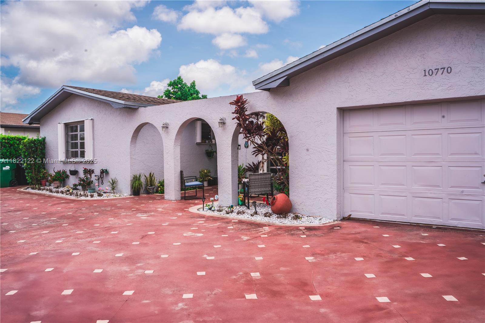 SOUTHLAND PINES - Residential