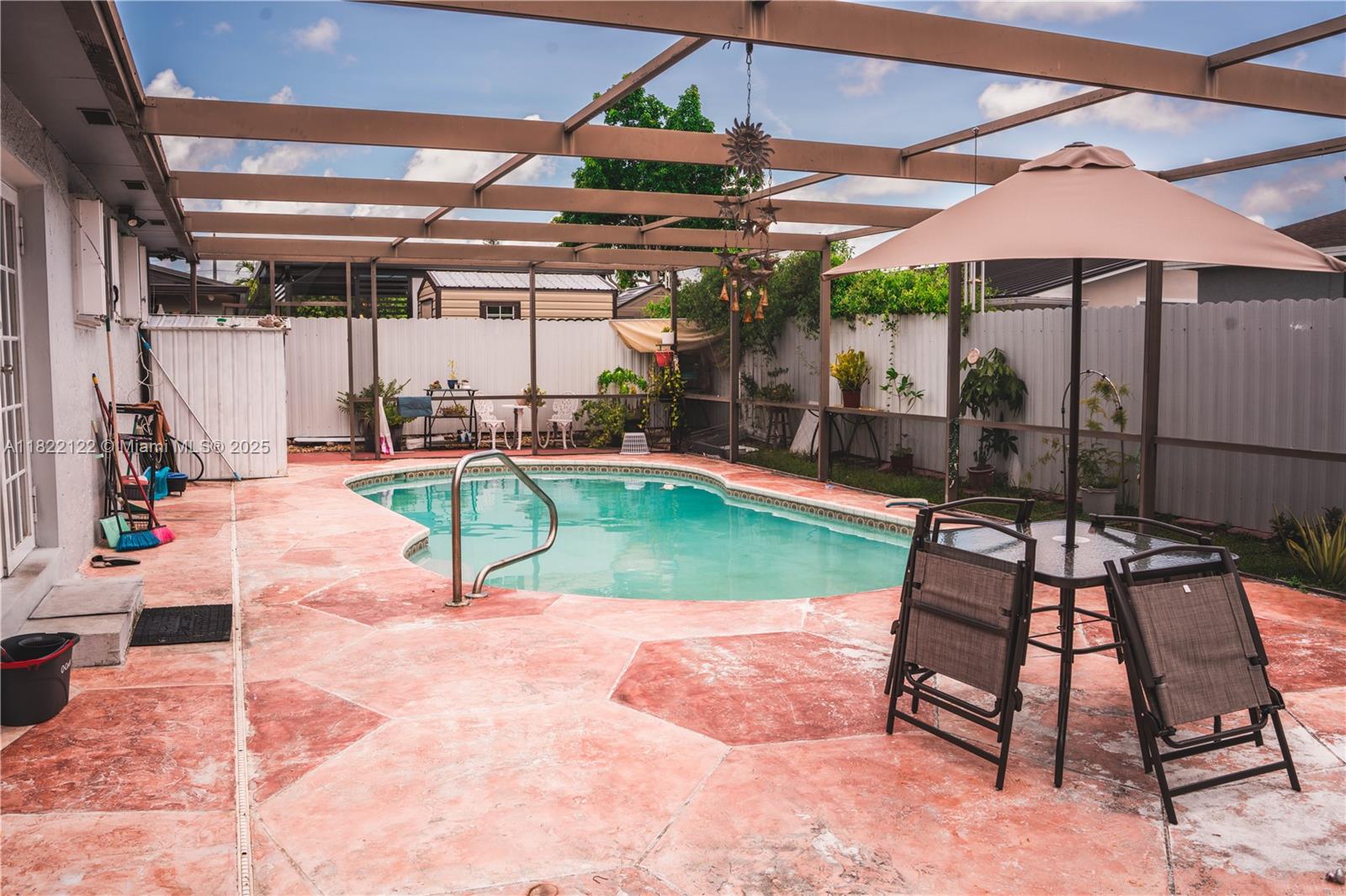 SOUTHLAND PINES - Residential