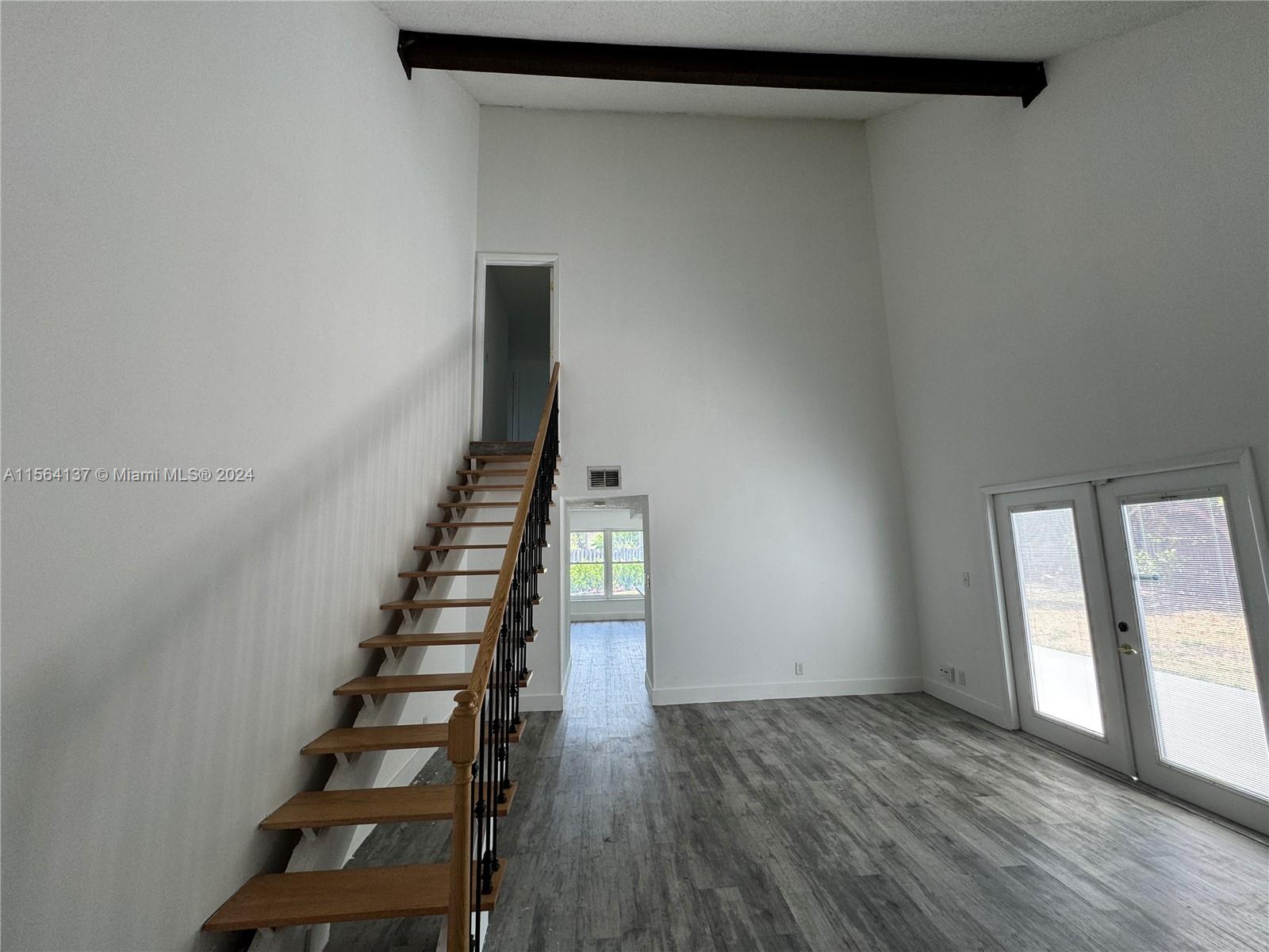 WELLEBY UNIT 2 - Residential