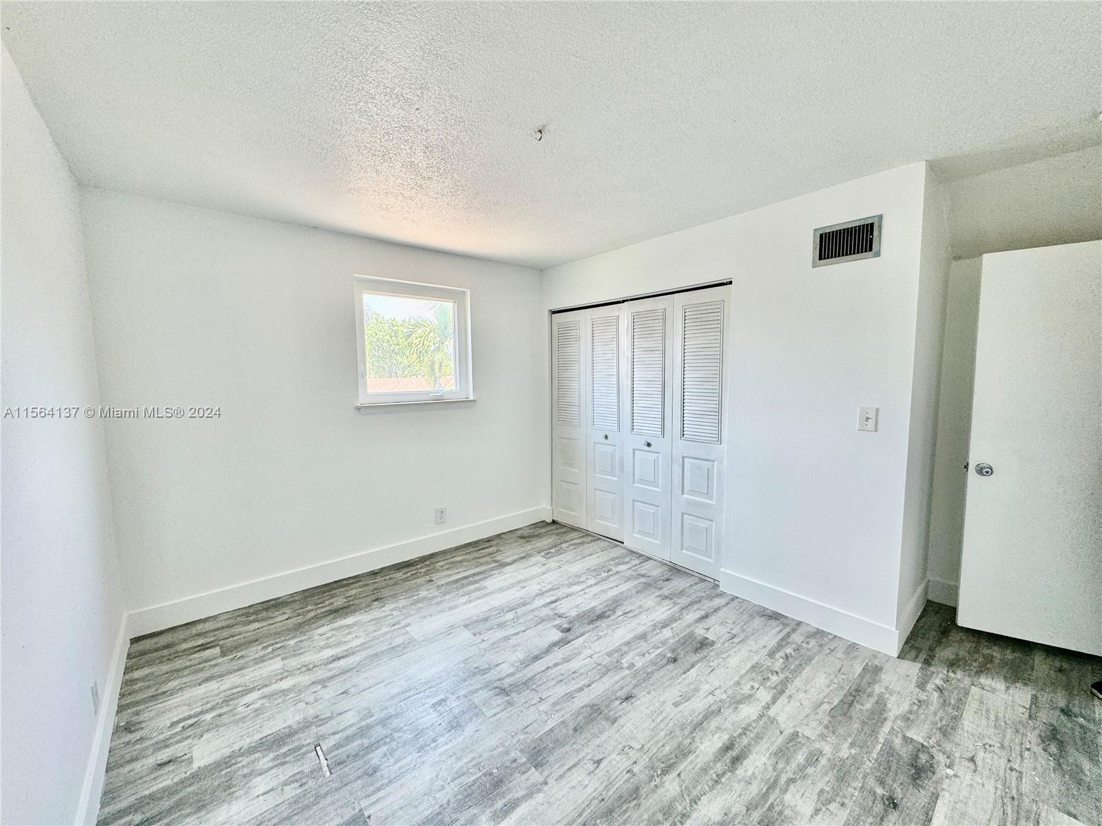 WELLEBY UNIT 2 - Residential