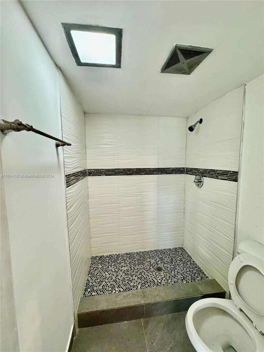 WELLEBY UNIT 2 - Residential