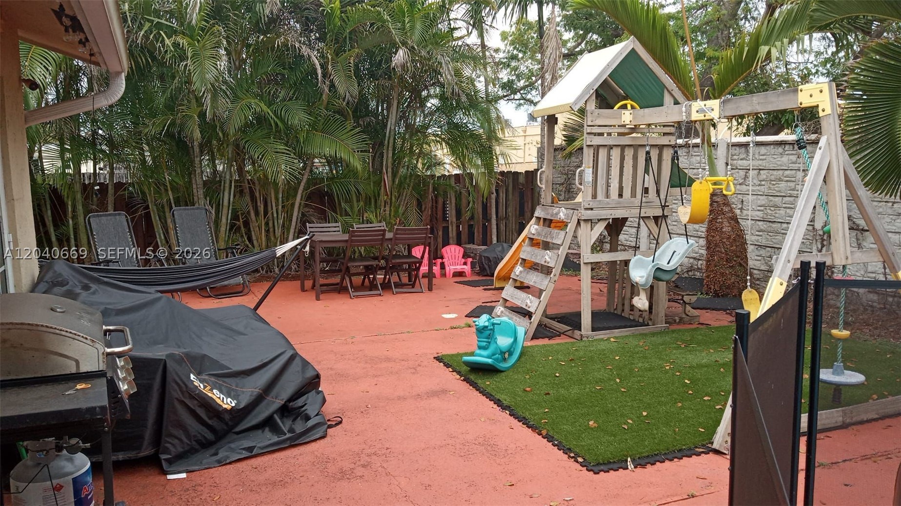 HERITAGE LAKE ESTATES SEC - Residential