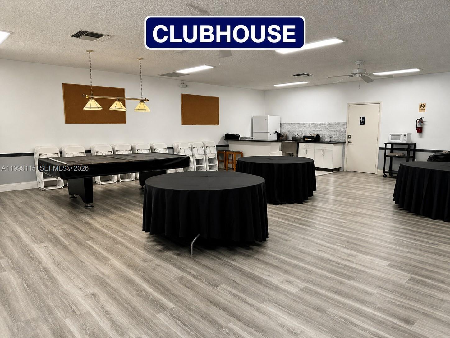 BLACK CREEK VILLAS - Residential