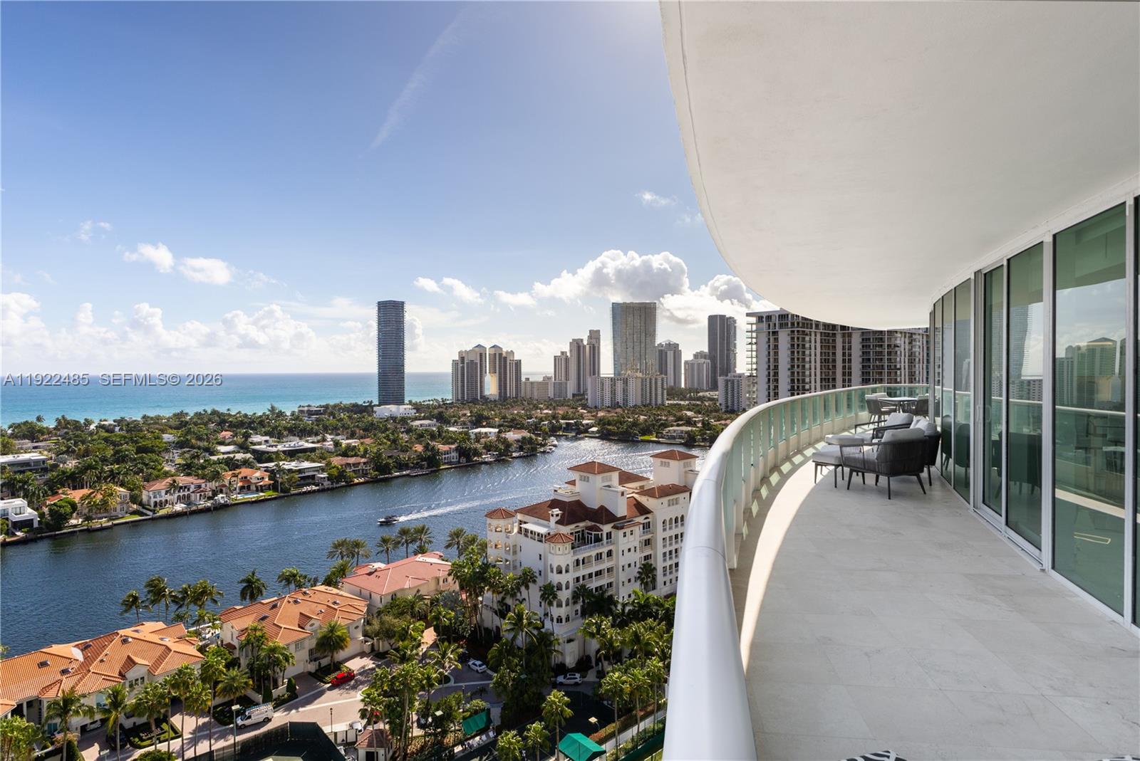 TOWERS OF PORTO VITA-SOUT - Residential