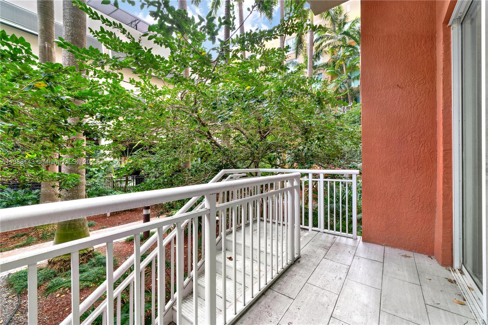 CITE CONDO - Residential Lease