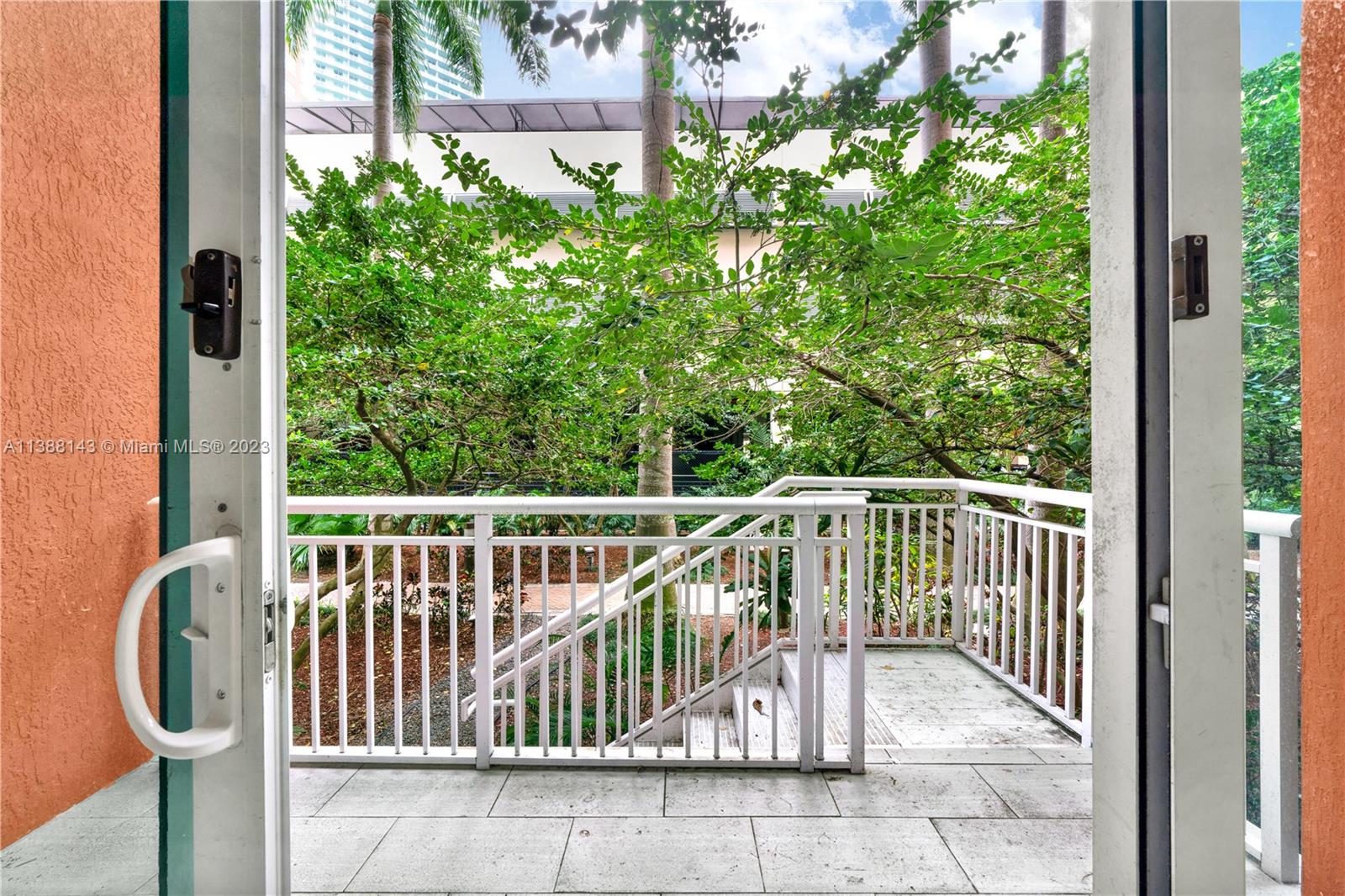 CITE CONDO - Residential Lease