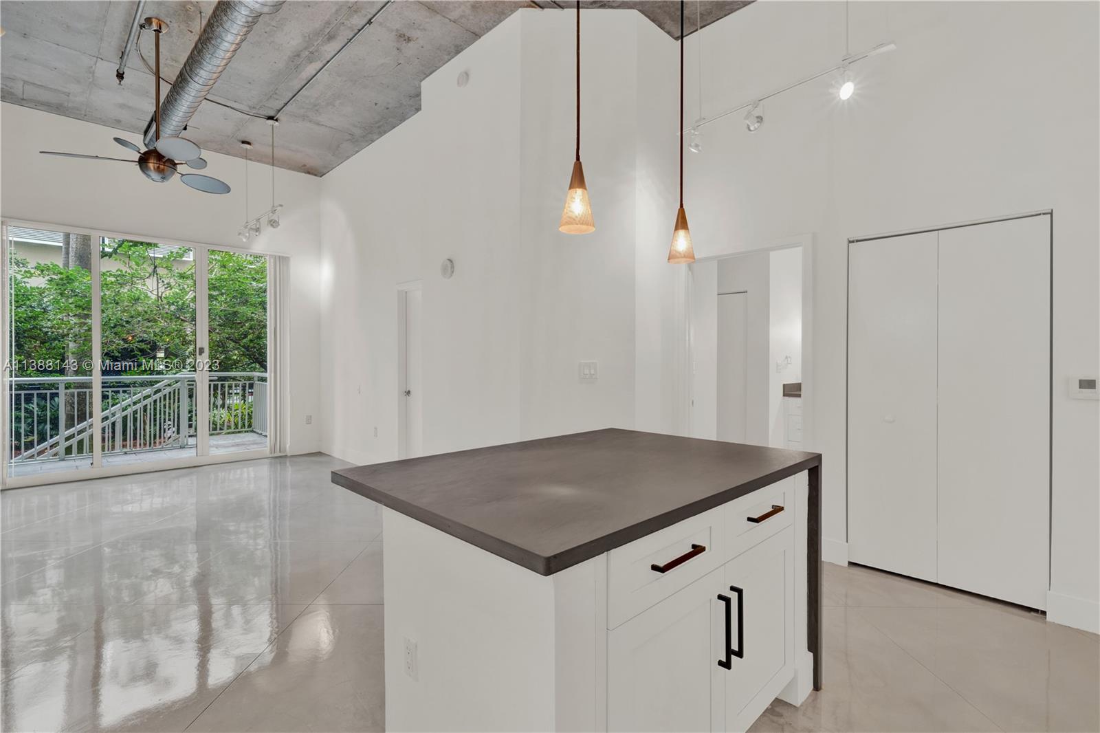 CITE CONDO - Residential Lease