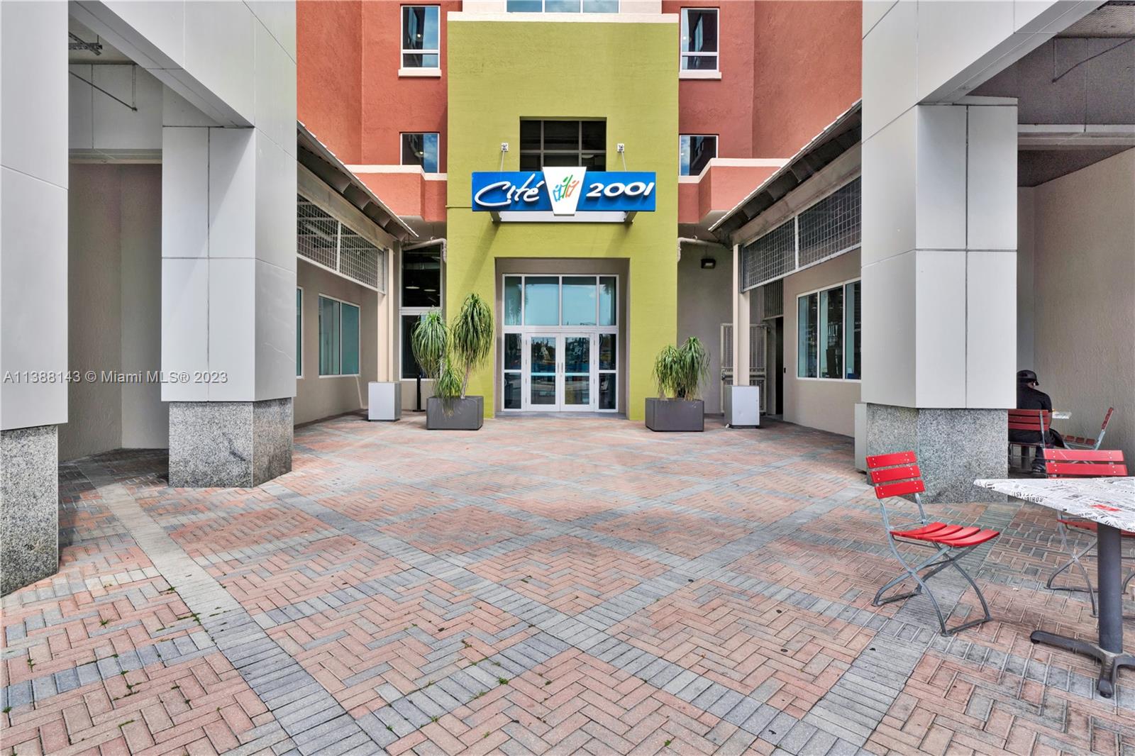 CITE CONDO - Residential Lease