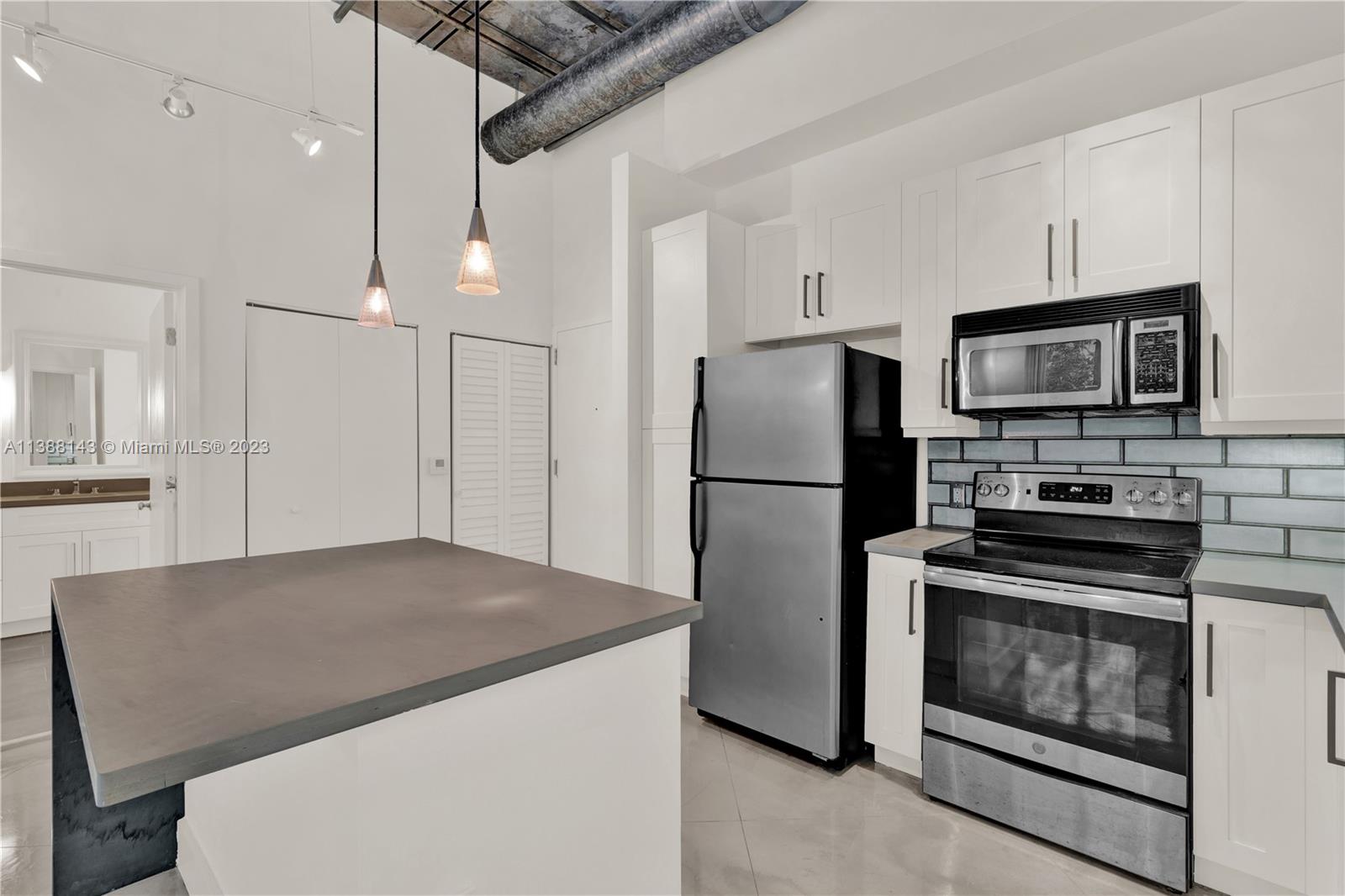 CITE CONDO - Residential Lease