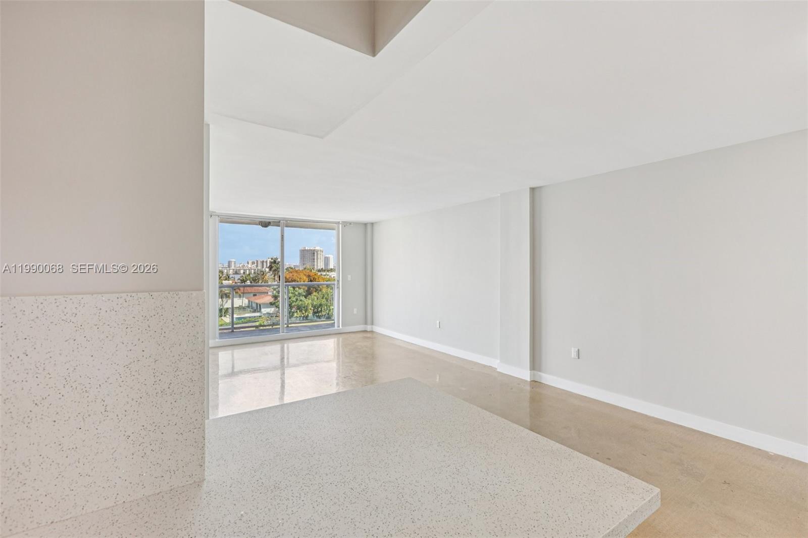 STRATFORD HOUSE CONDO - Residential