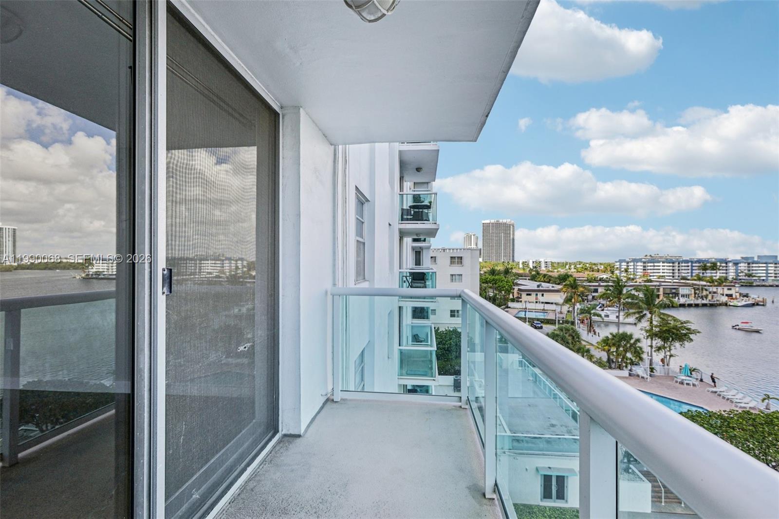 STRATFORD HOUSE CONDO - Residential