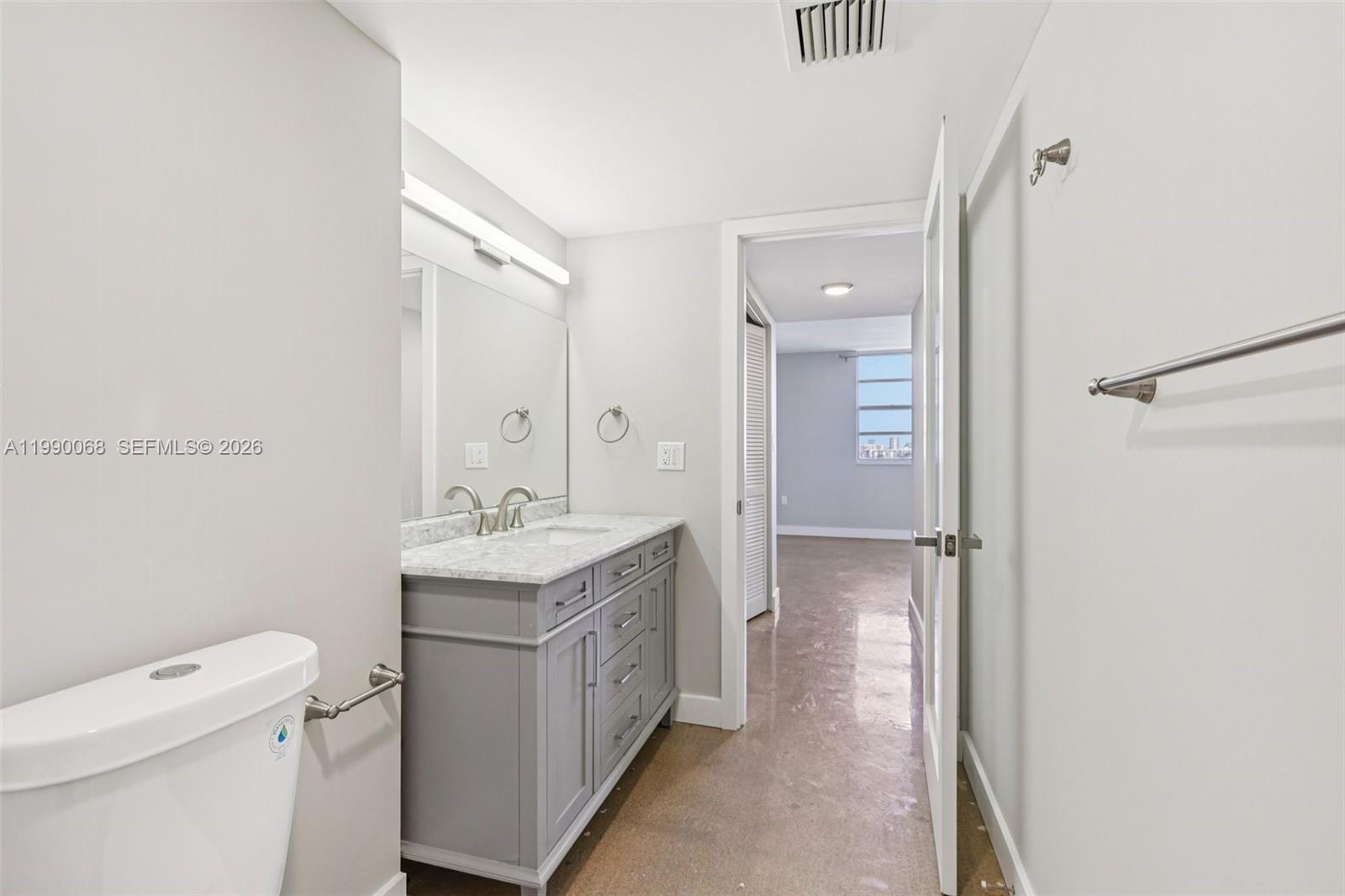 STRATFORD HOUSE CONDO - Residential