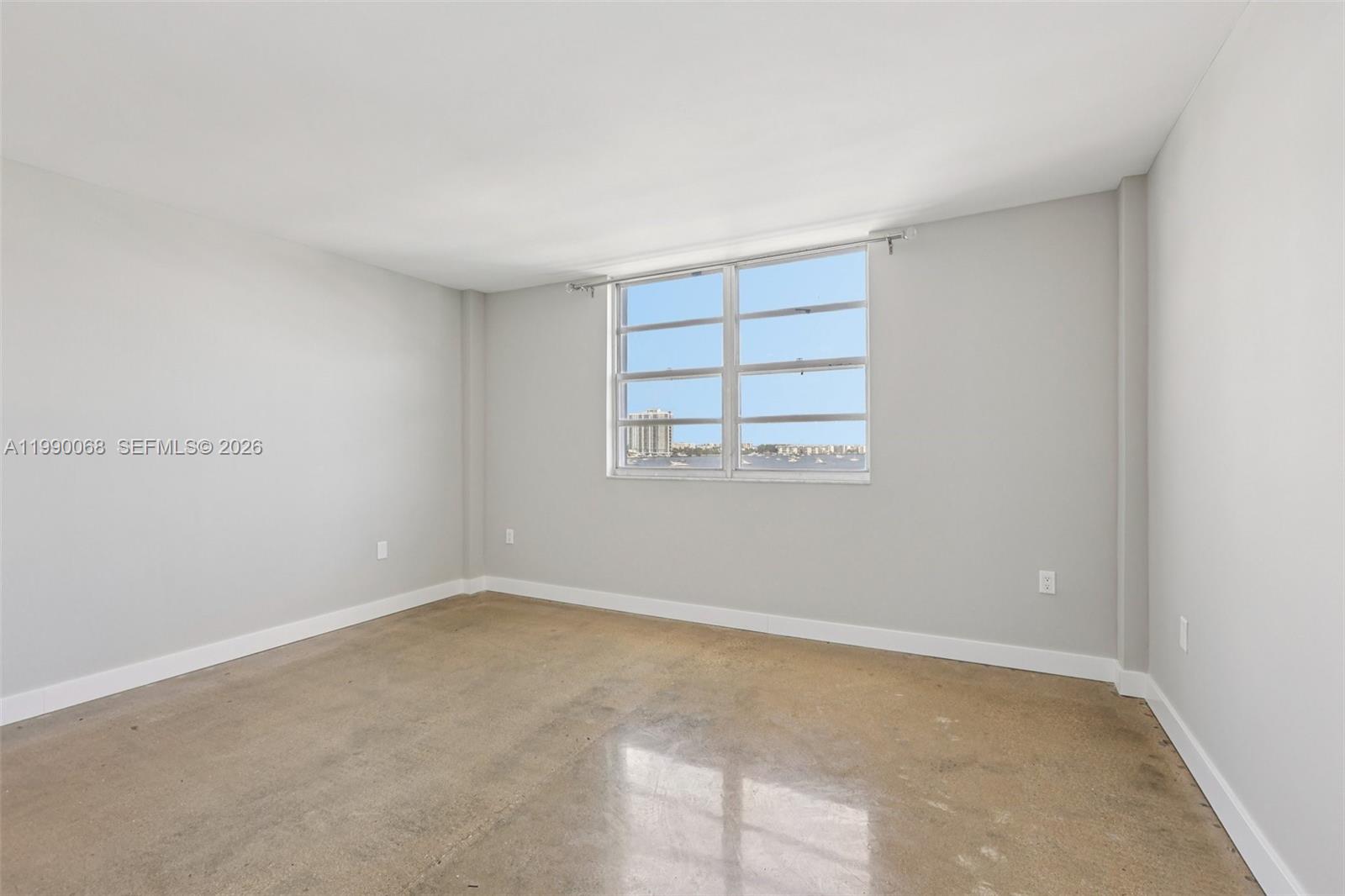 STRATFORD HOUSE CONDO - Residential