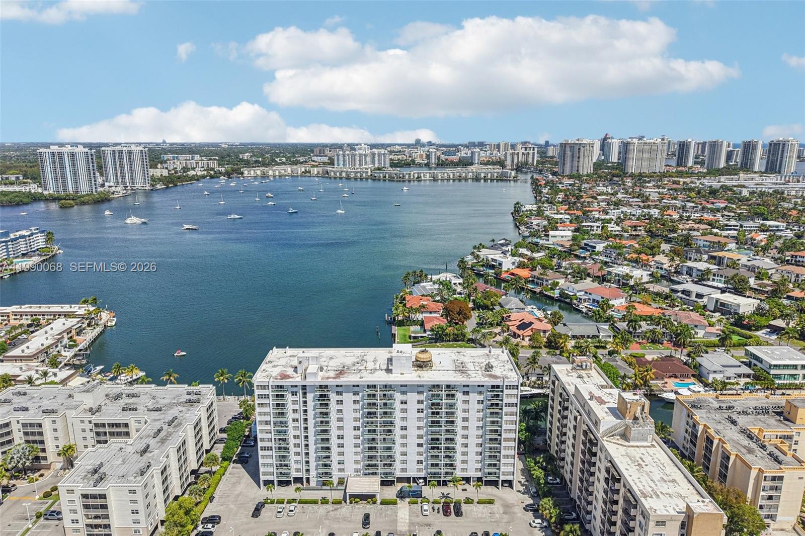 STRATFORD HOUSE CONDO - Residential