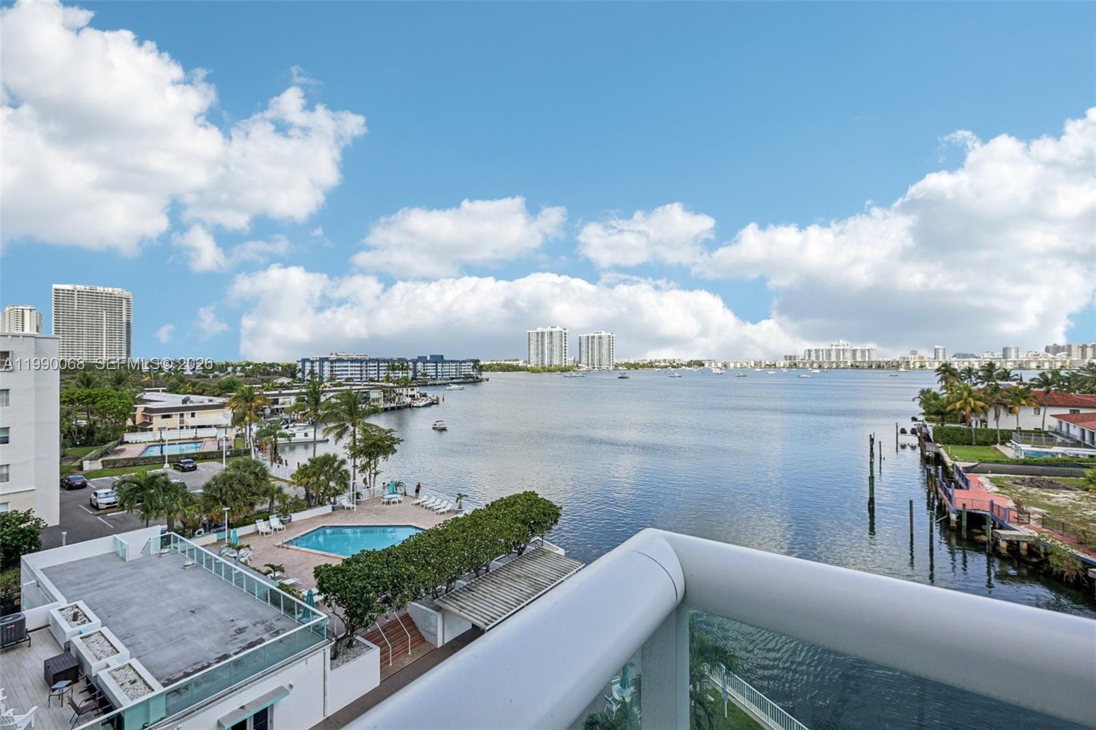 STRATFORD HOUSE CONDO - Residential