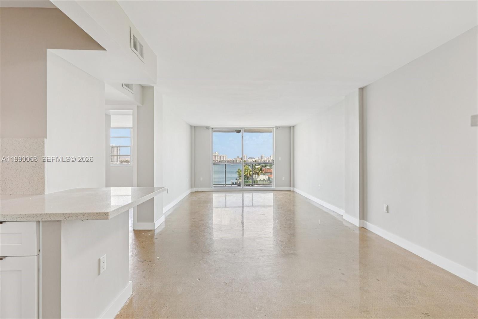 STRATFORD HOUSE CONDO - Residential