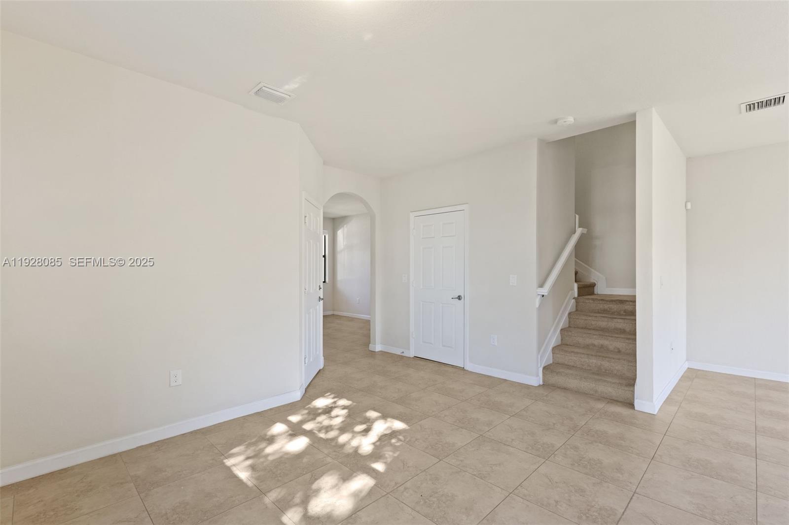 DORAL BREEZE - Residential