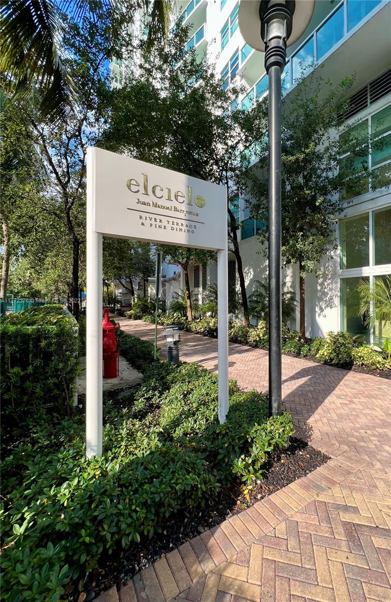 BRICKELL ON THE RIVER N T - Residential Lease