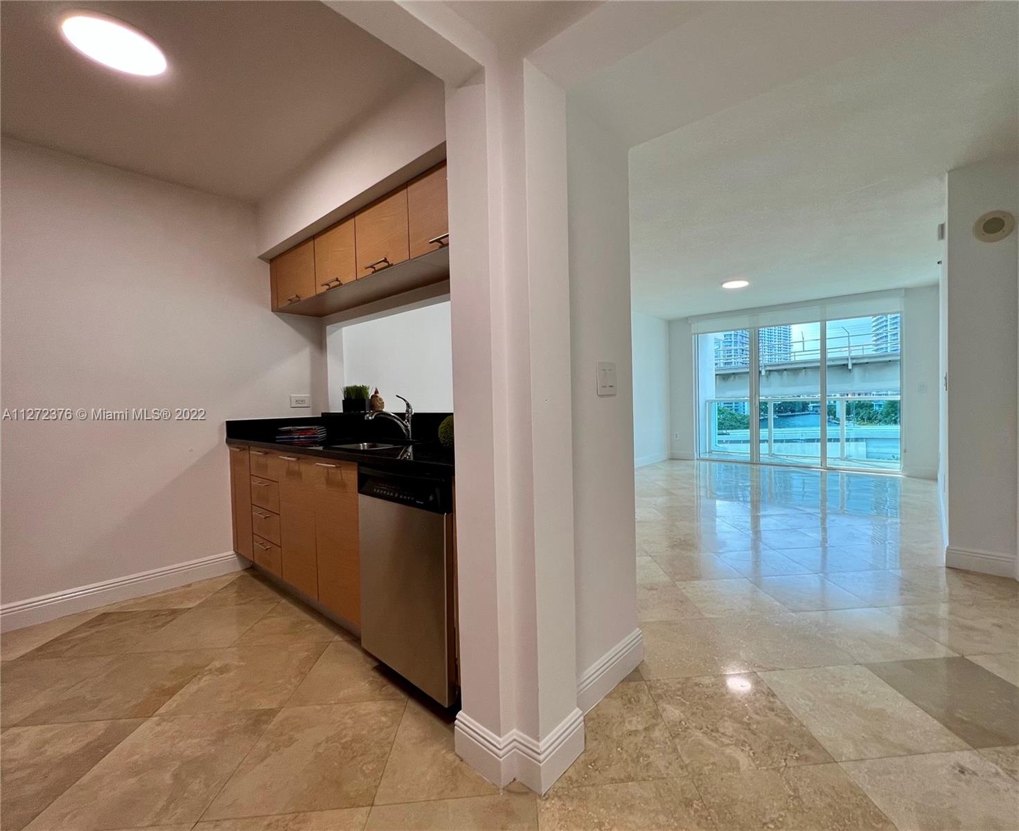 BRICKELL ON THE RIVER N T - Residential Lease