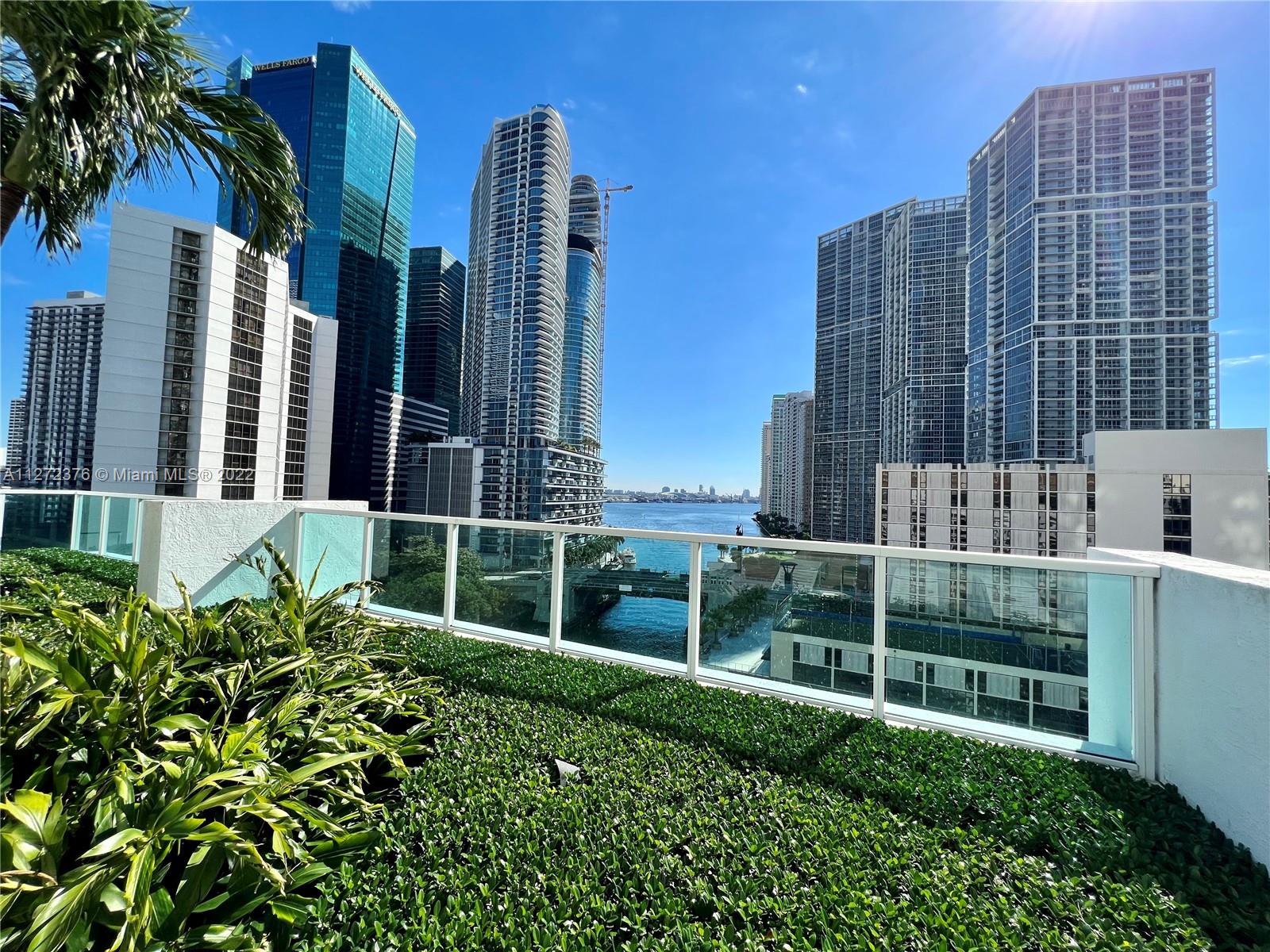 BRICKELL ON THE RIVER N T - Residential Lease