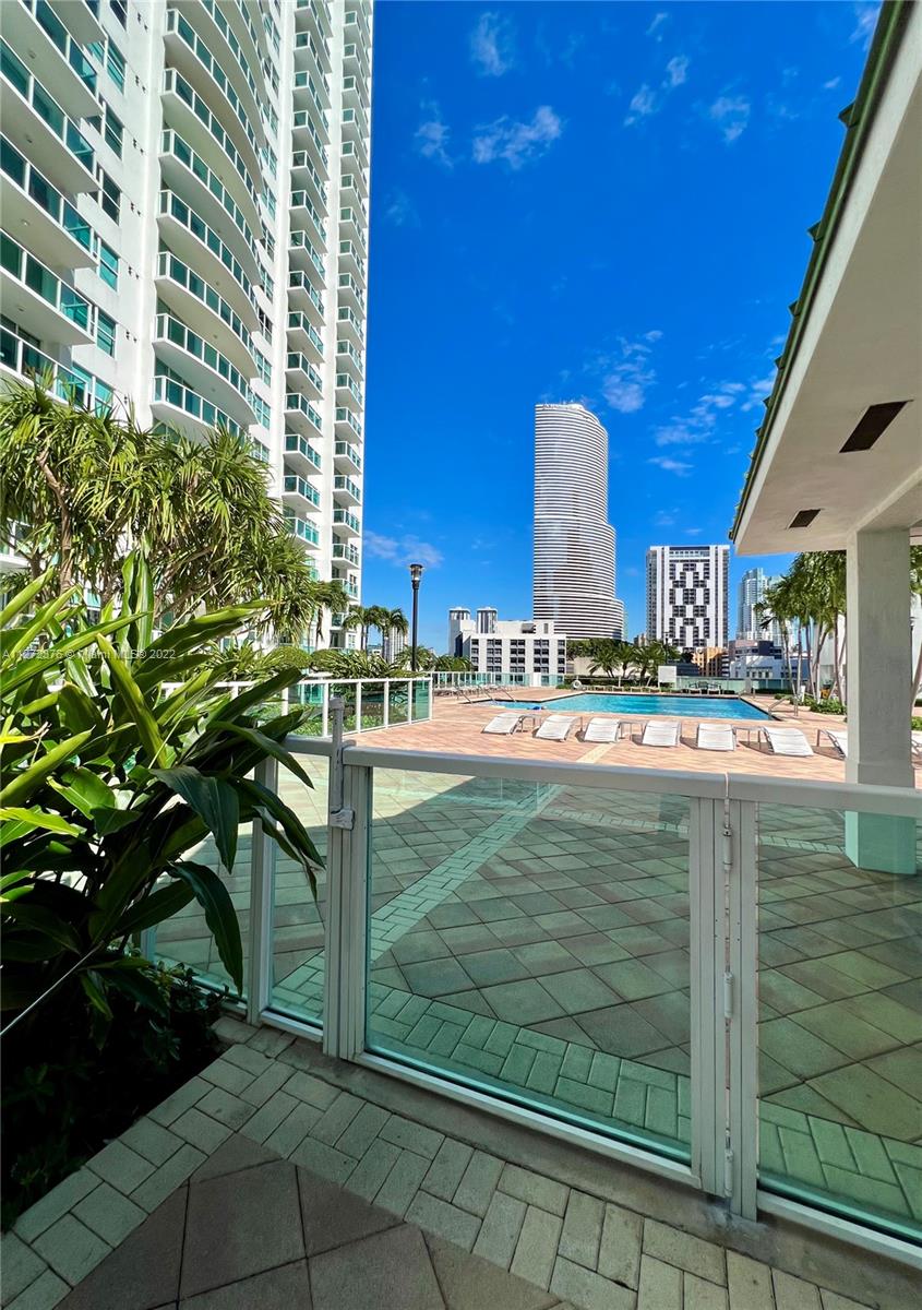 BRICKELL ON THE RIVER N T - Residential Lease