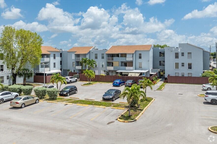 INCREDIBLE OPPORTUNITY IN THE HEART OF HIALEAH! FULLY REMODELED, LOW HOA!
Beautifully renovated and spacious 1-bedroom, 1-bath condo at Los Sueños Condo, one of Hialeah’s most sought-after communities for both homeowners and investors, with a super low HOA of only $215.84 per month, strong rental demand, and excellent community features, this property offers comfort, convenience, and outstanding value.
Step inside to a fresh, modern interior featuring upgraded cabinetry, quartz countertops in both the kitchen and bathroom, brand-new stainless steel appliances, a stylish smart mirror, modern glass shower door, brand-new flooring and baseboards, and central A/C. Every detail has been thoughtfully updated to create a clean, move-in-ready space.
Los Sueños Condo offers great amenities including security, walkable green areas, beautifully maintained gardens, a children’s playground, pool, banquet hall, and tennis courts. The location is unbeatable—close to schools, parks, supermarkets, restaurants, shopping centers, government offices, and just steps from Palmetto Hospital.
Enjoy quick access in every direction via I-75, Palmetto Expressway, and Gratigny Parkway. Whether you’re looking for a primary residence or a strong investment opportunity, this one is a must-see.
Come see it today!