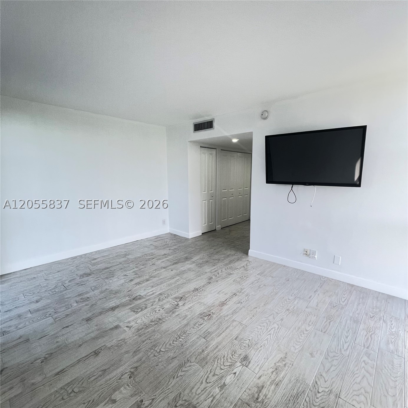 CORONADO CONDO- TOWER II - Residential