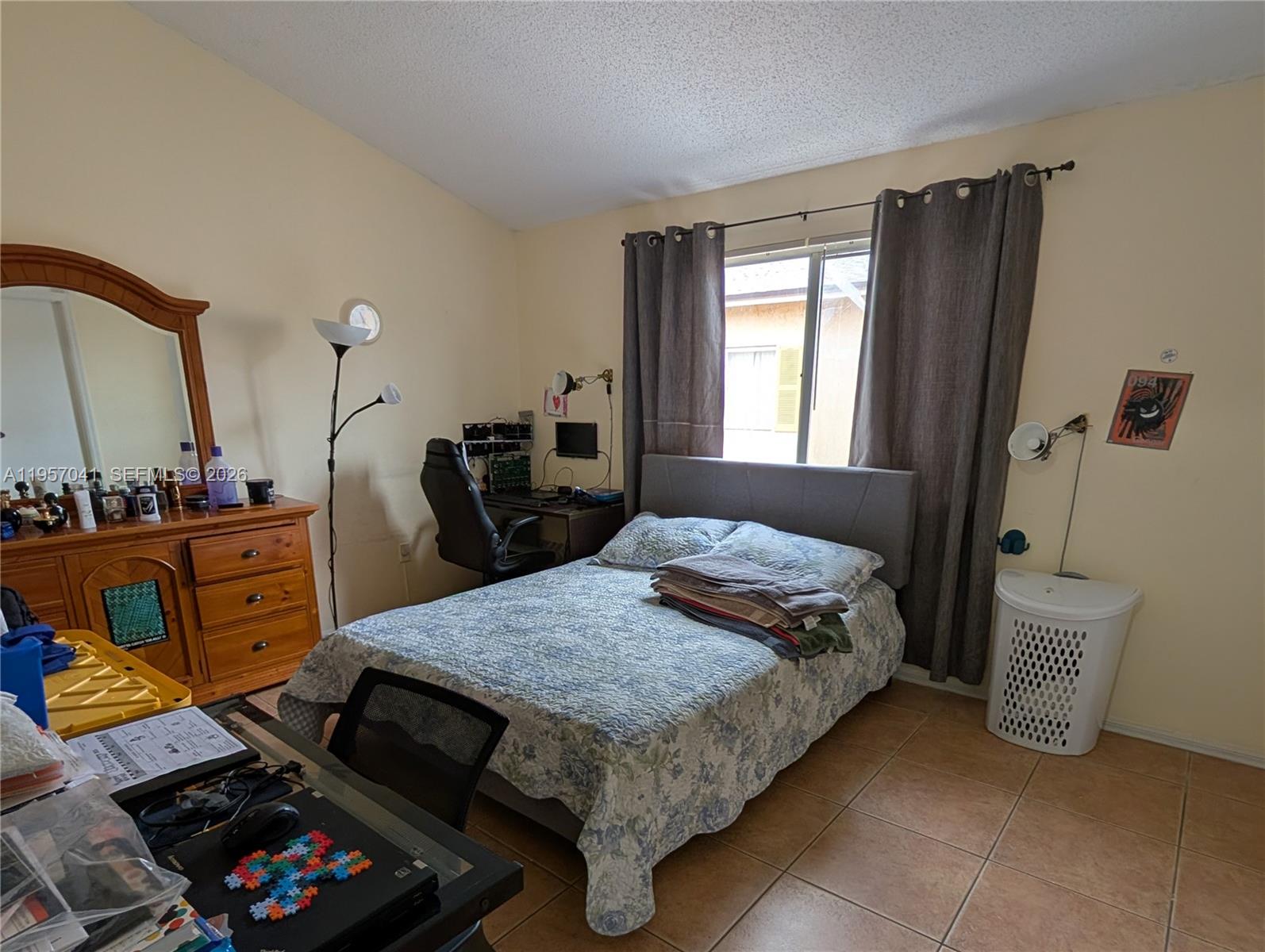 PASEO REAL CONDO - Residential