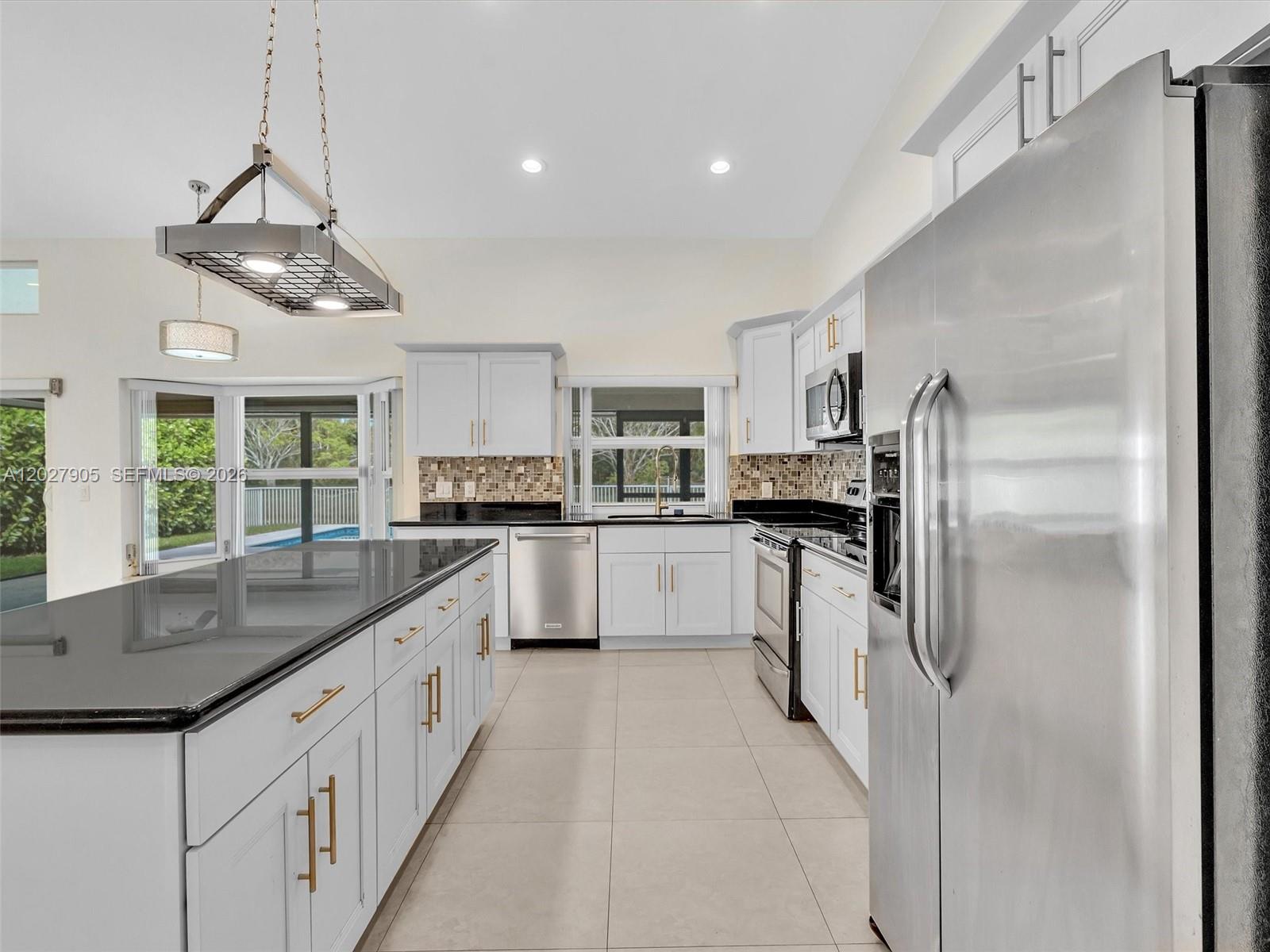 ISLAND LAKES SEC 1 1 - Residential Lease