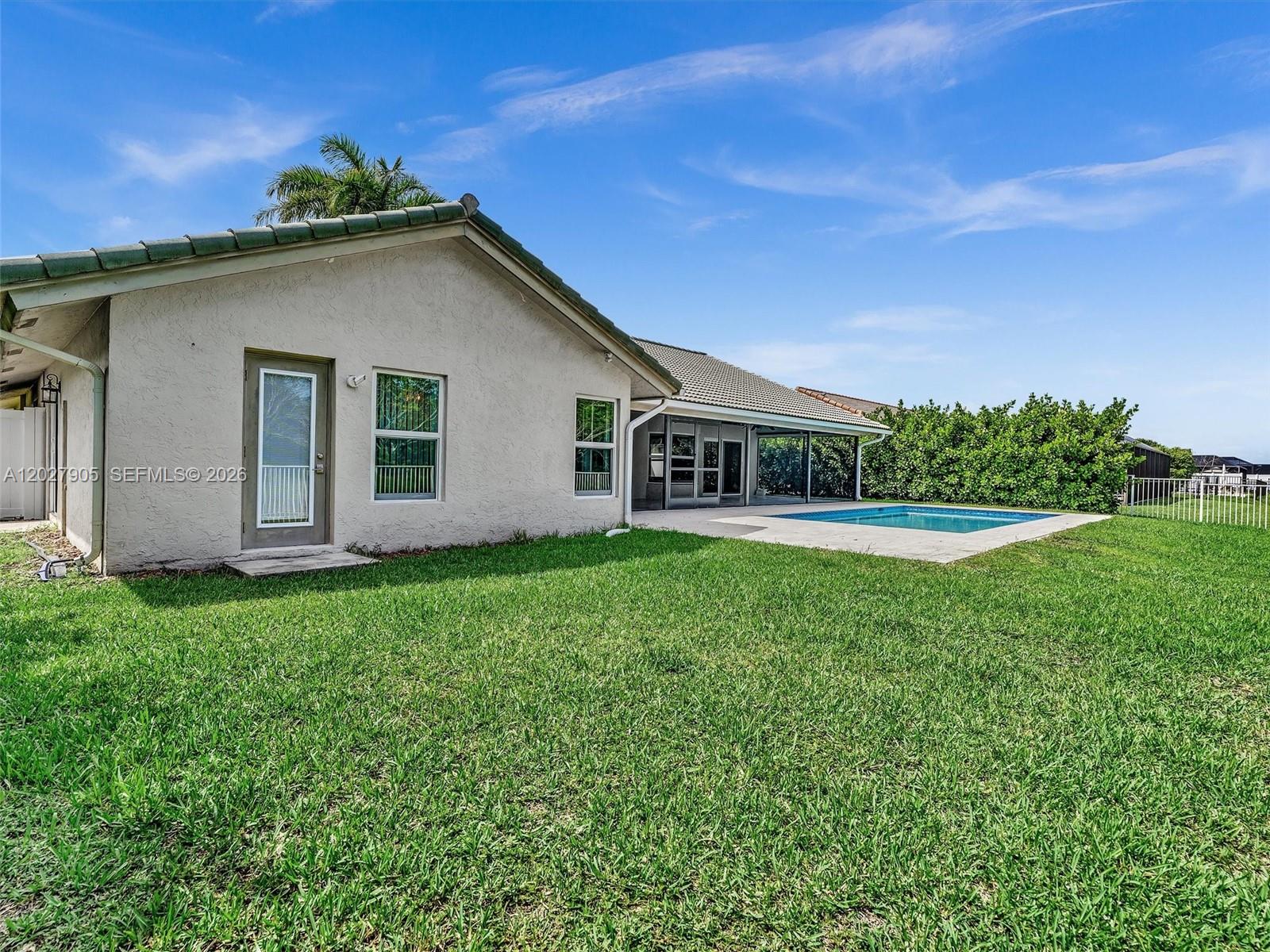 ISLAND LAKES SEC 1 1 - Residential Lease