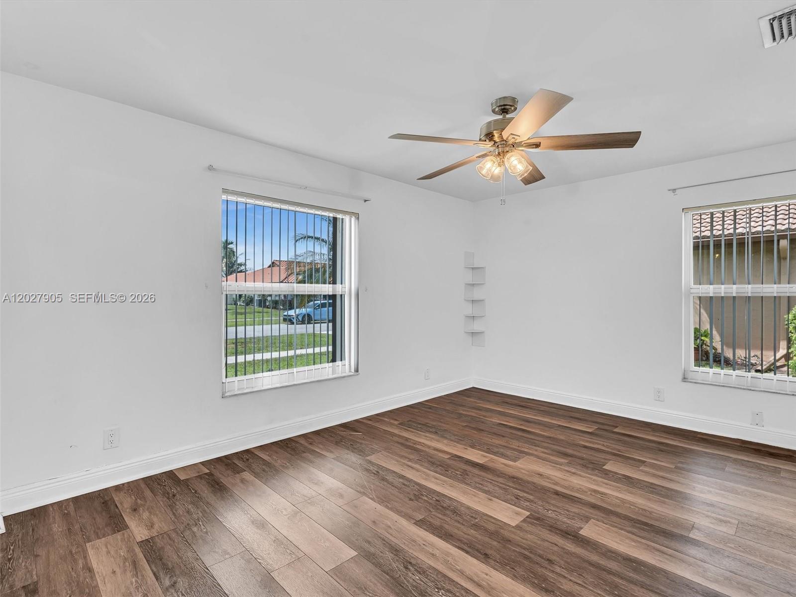 ISLAND LAKES SEC 1 1 - Residential Lease