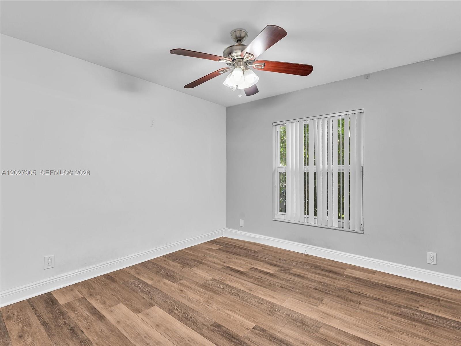 ISLAND LAKES SEC 1 1 - Residential Lease