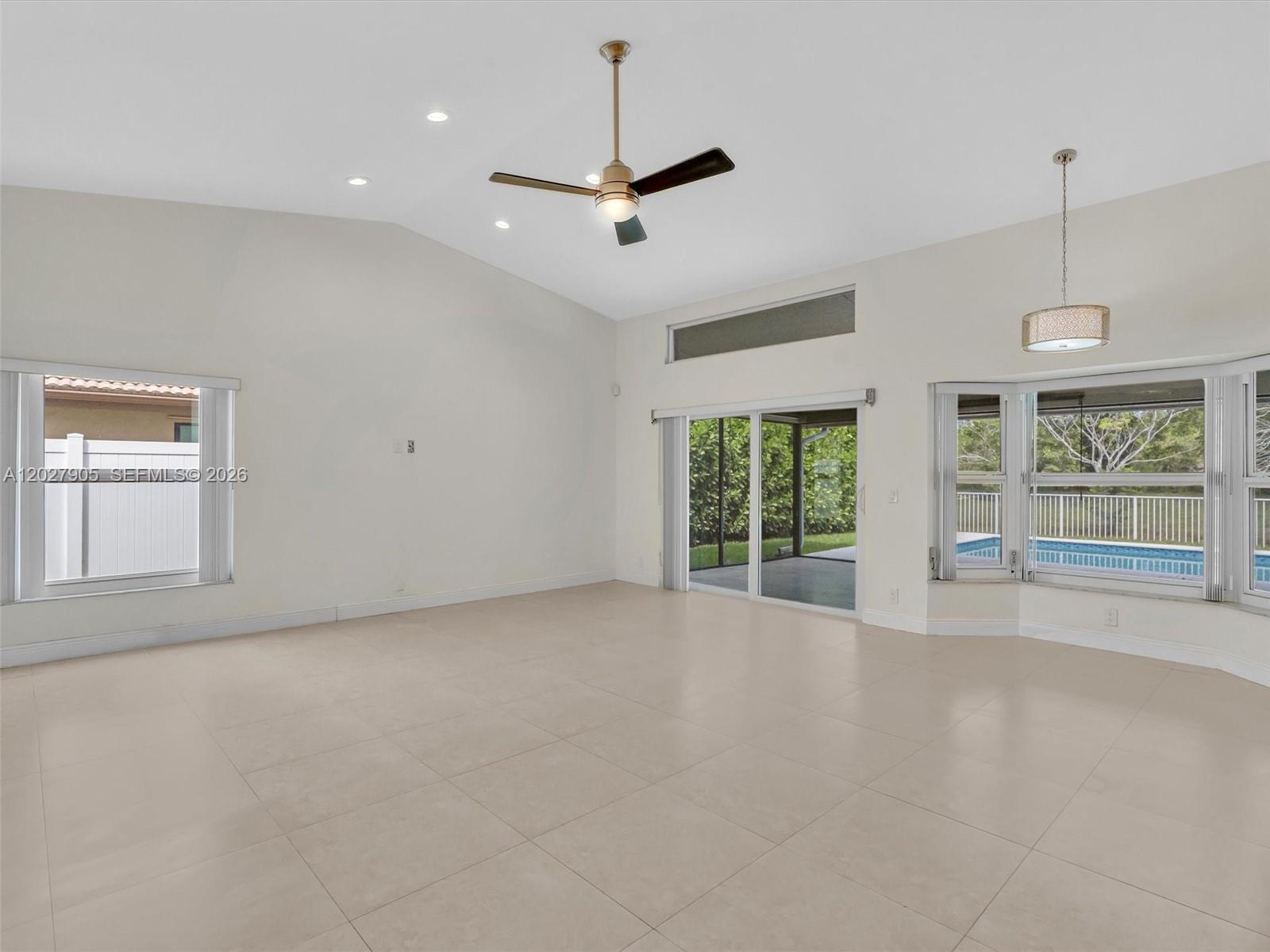 ISLAND LAKES SEC 1 1 - Residential Lease