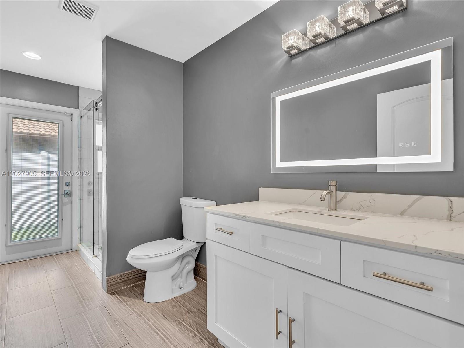 ISLAND LAKES SEC 1 1 - Residential Lease