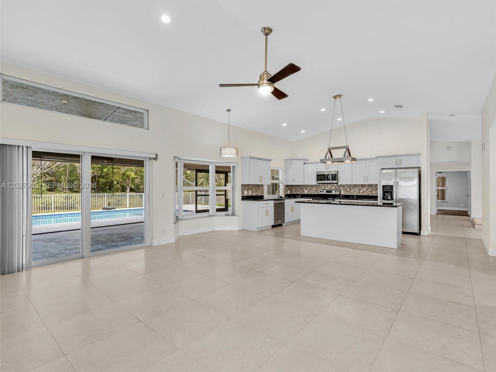 ISLAND LAKES SEC 1 1 - Residential Lease