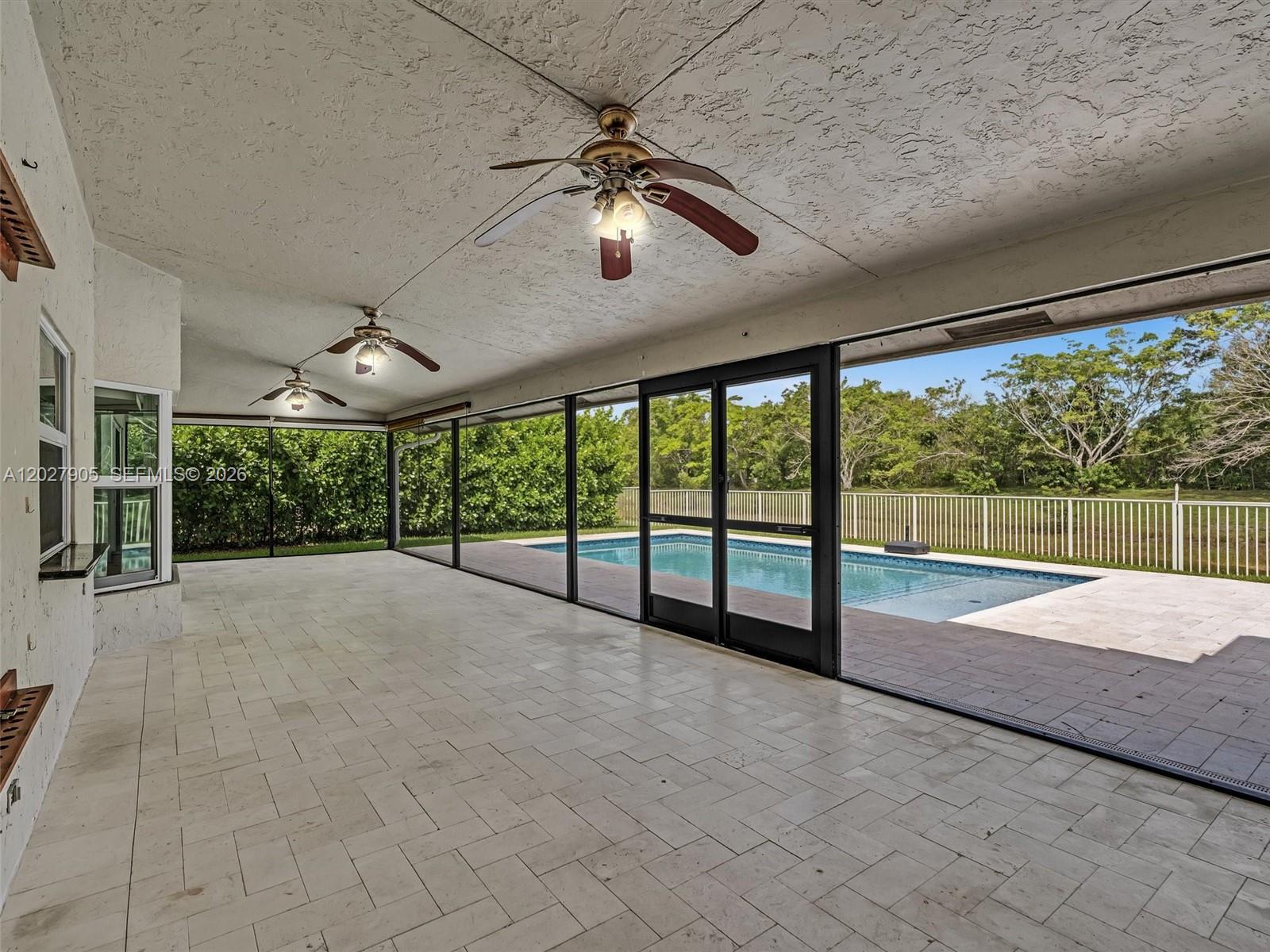 ISLAND LAKES SEC 1 1 - Residential Lease