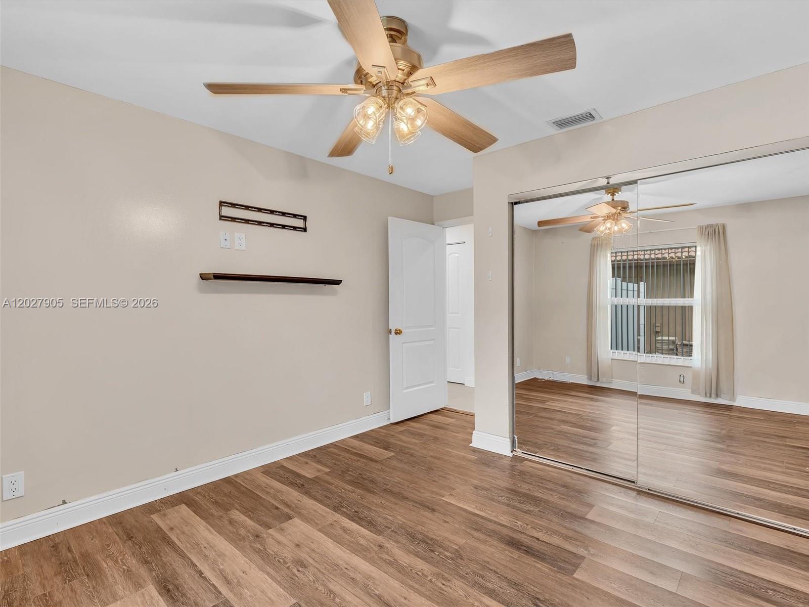 ISLAND LAKES SEC 1 1 - Residential Lease