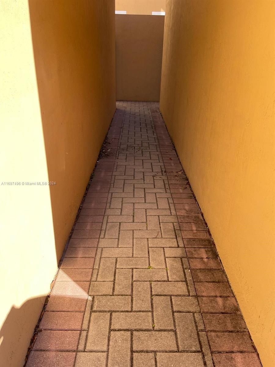 MEADOW PINES - Residential Lease