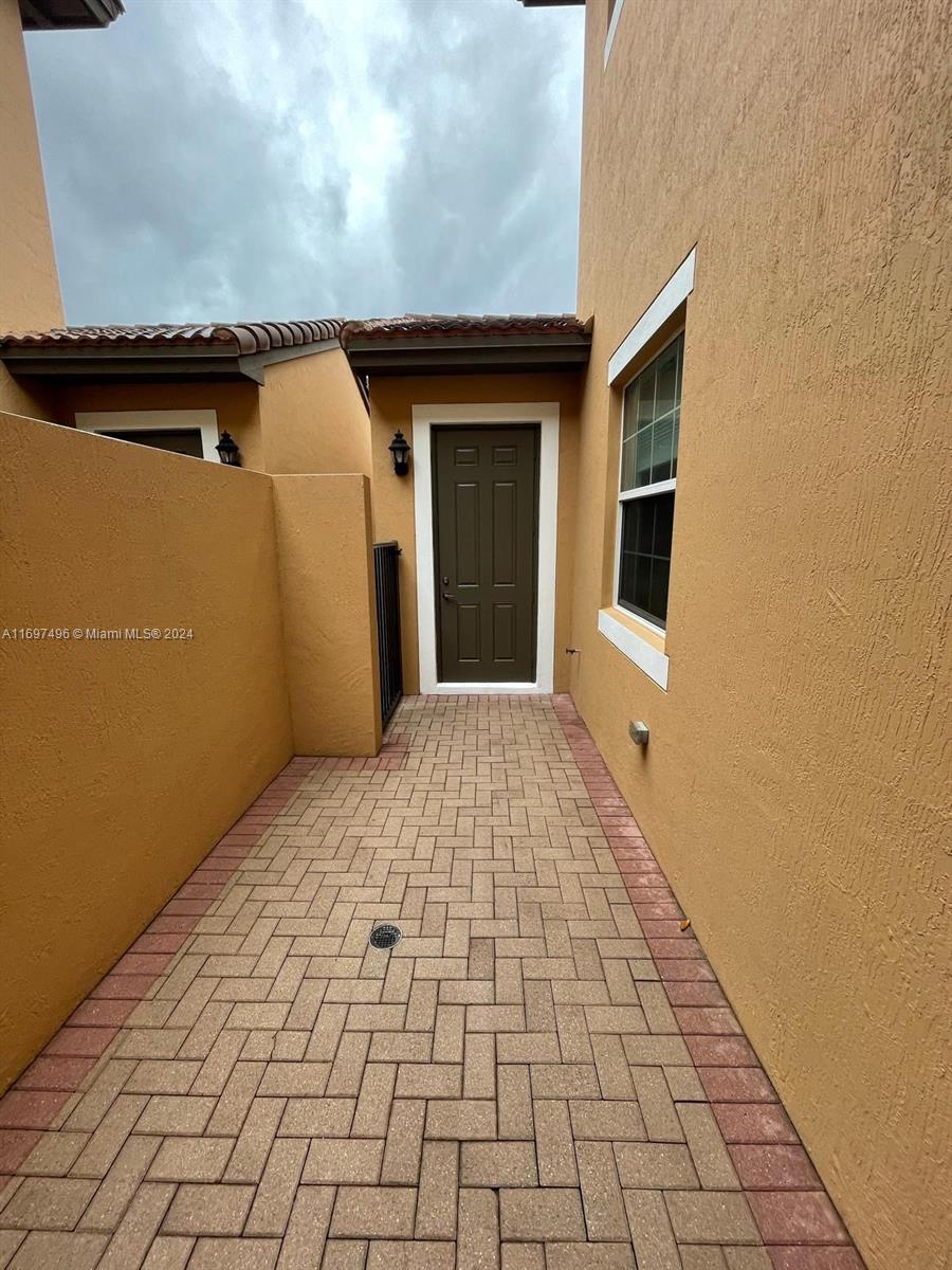 MEADOW PINES - Residential Lease