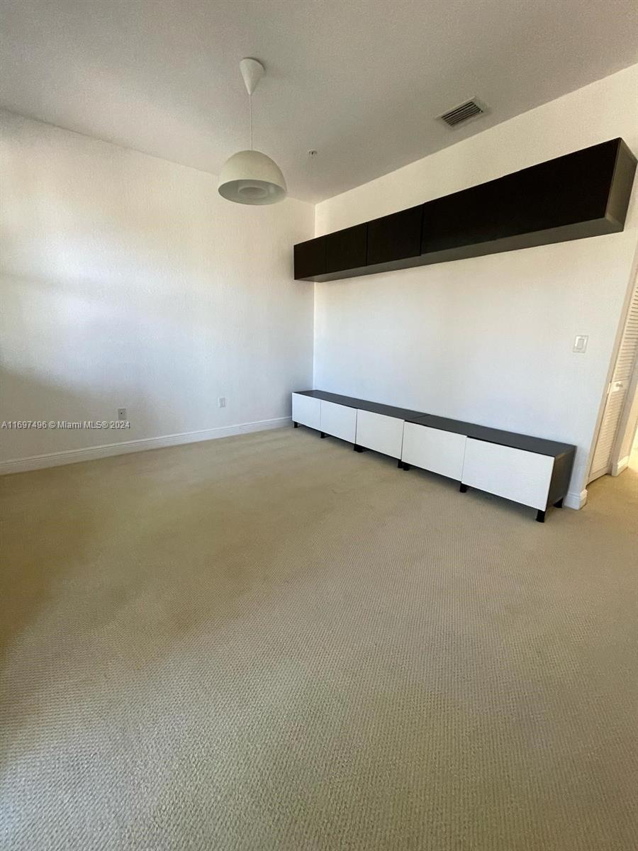 MEADOW PINES - Residential Lease