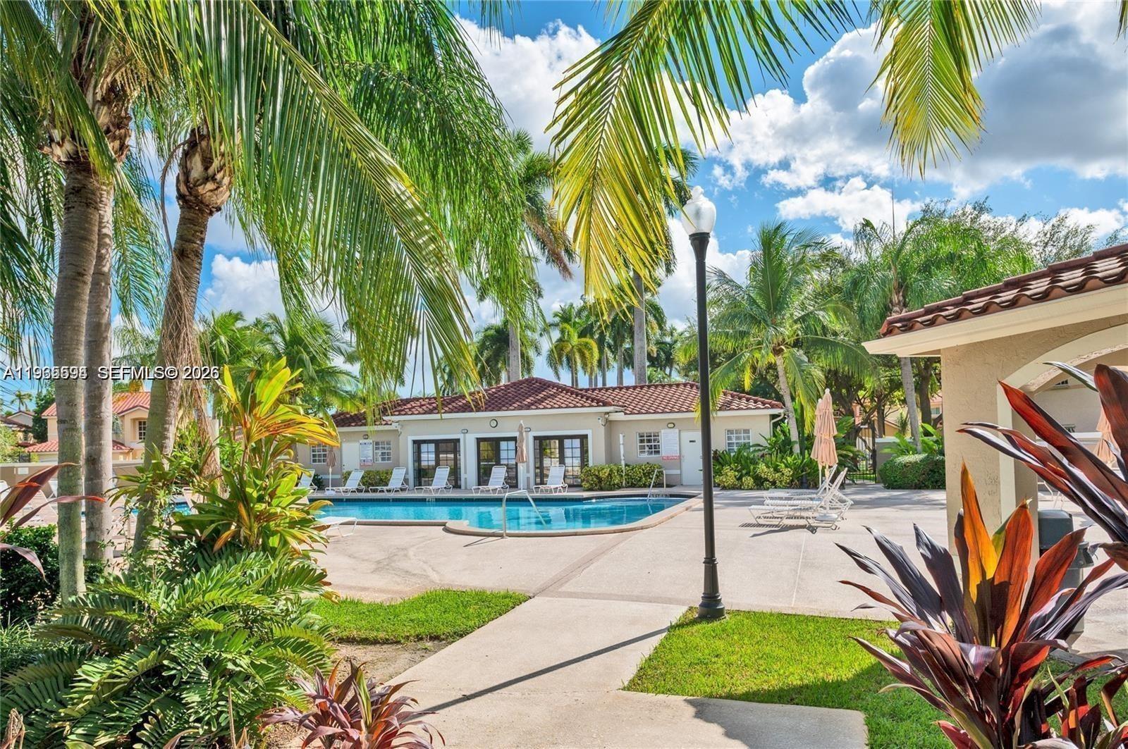CHARLESTOWNE - Residential Lease