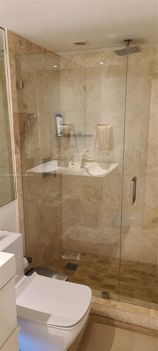 NO 104 PALM-AIRE COUNTRY - Residential